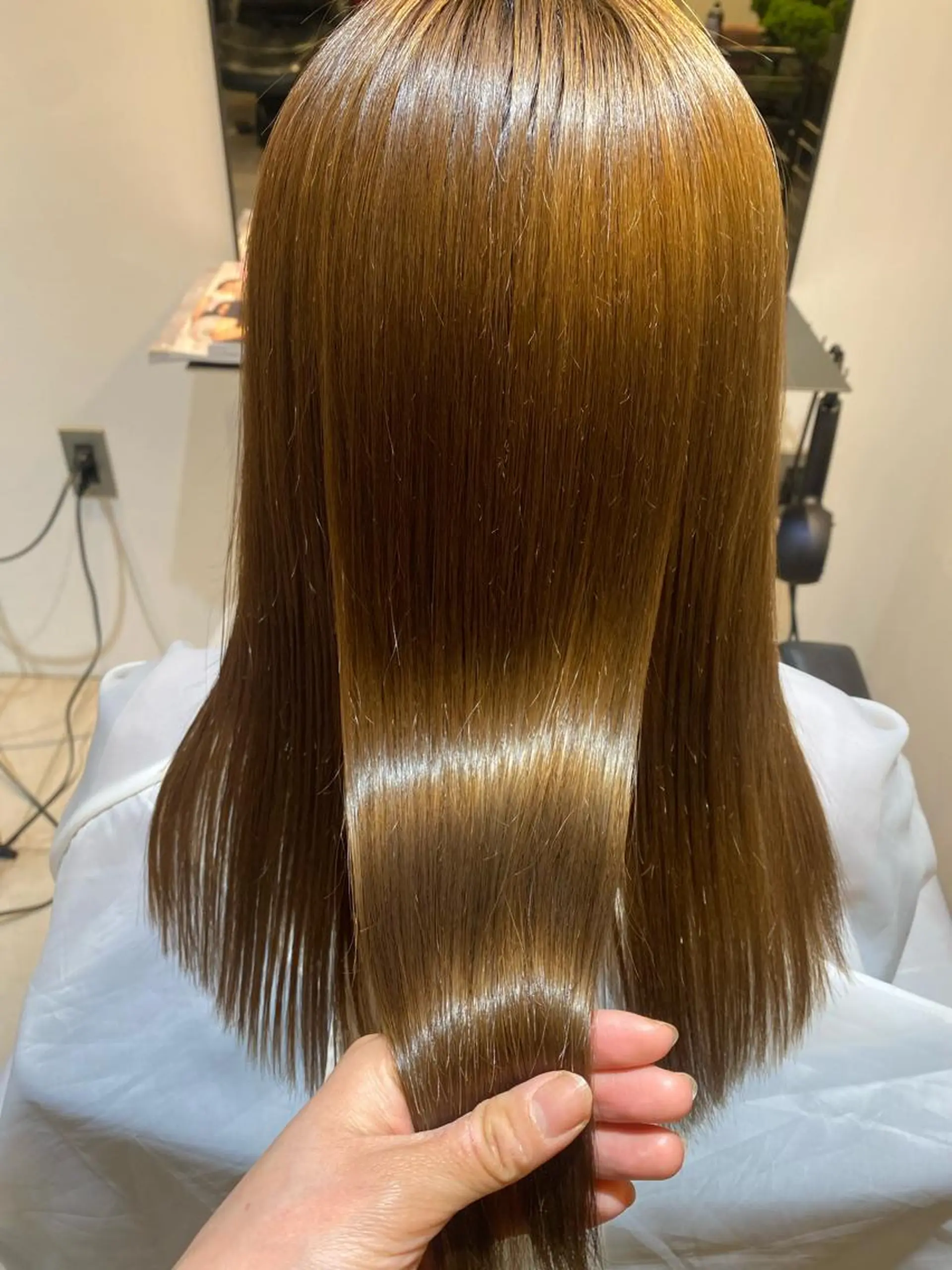 ミディアム 縮毛矯正 Tomoka🐶🌟 似合わせカット✂︎のヘアスタイル