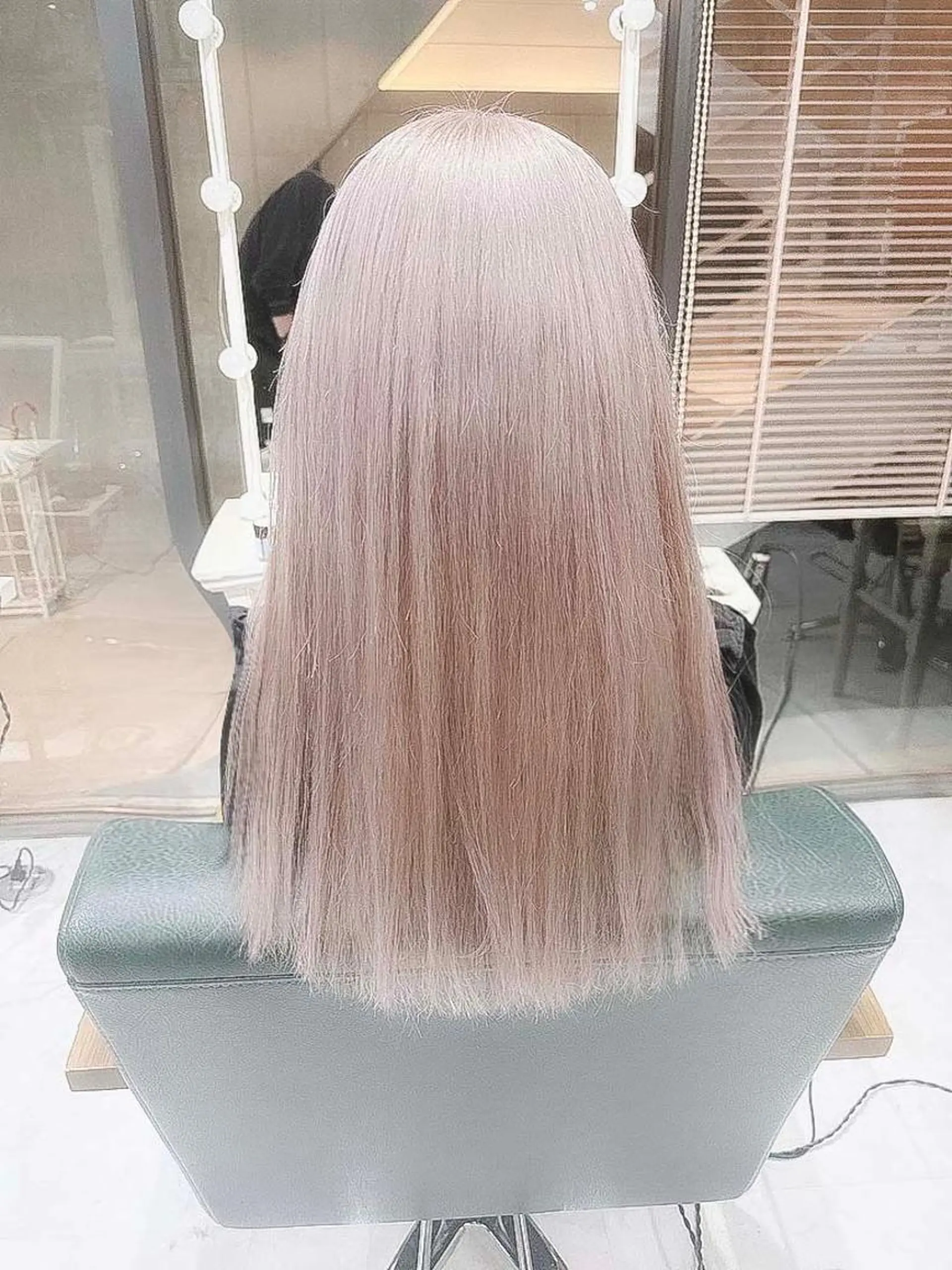 ロング Days 透明感カラーのヘアスタイル