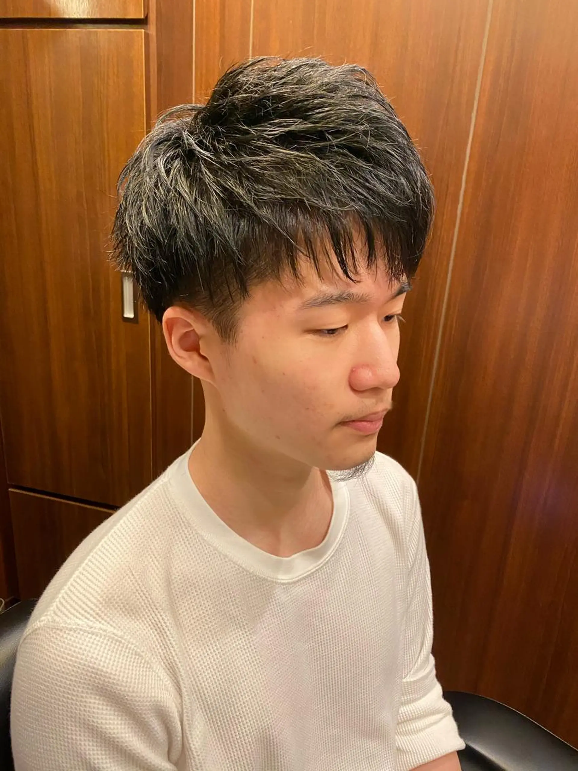 ミディアム メンズ ヒロ銀座ヘアーサロン BARBER SHOP川崎店所属・岡本 宗士のヘアスタイル