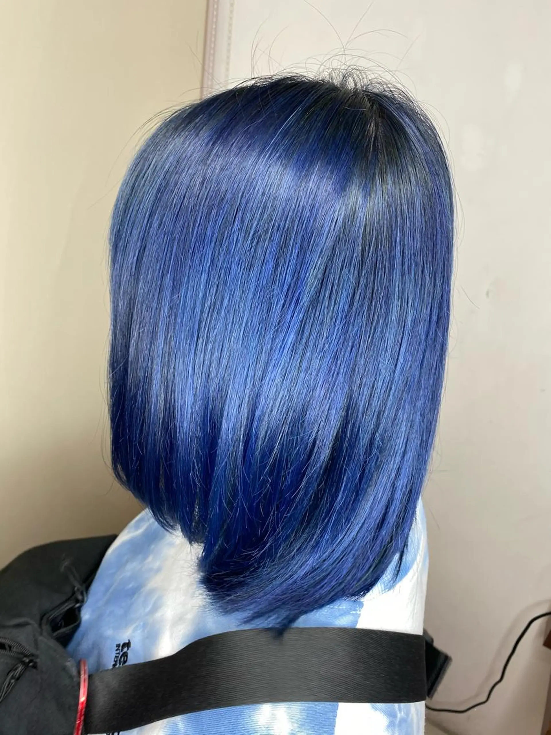 セミロング カラー バレイヤージュ ベージュカラー 黒髪 ブリーチ ブルーカラー カット ヘアカラー ⚠️激安ブリーチで 後悔してる方へ⚠️のヘアスタイル