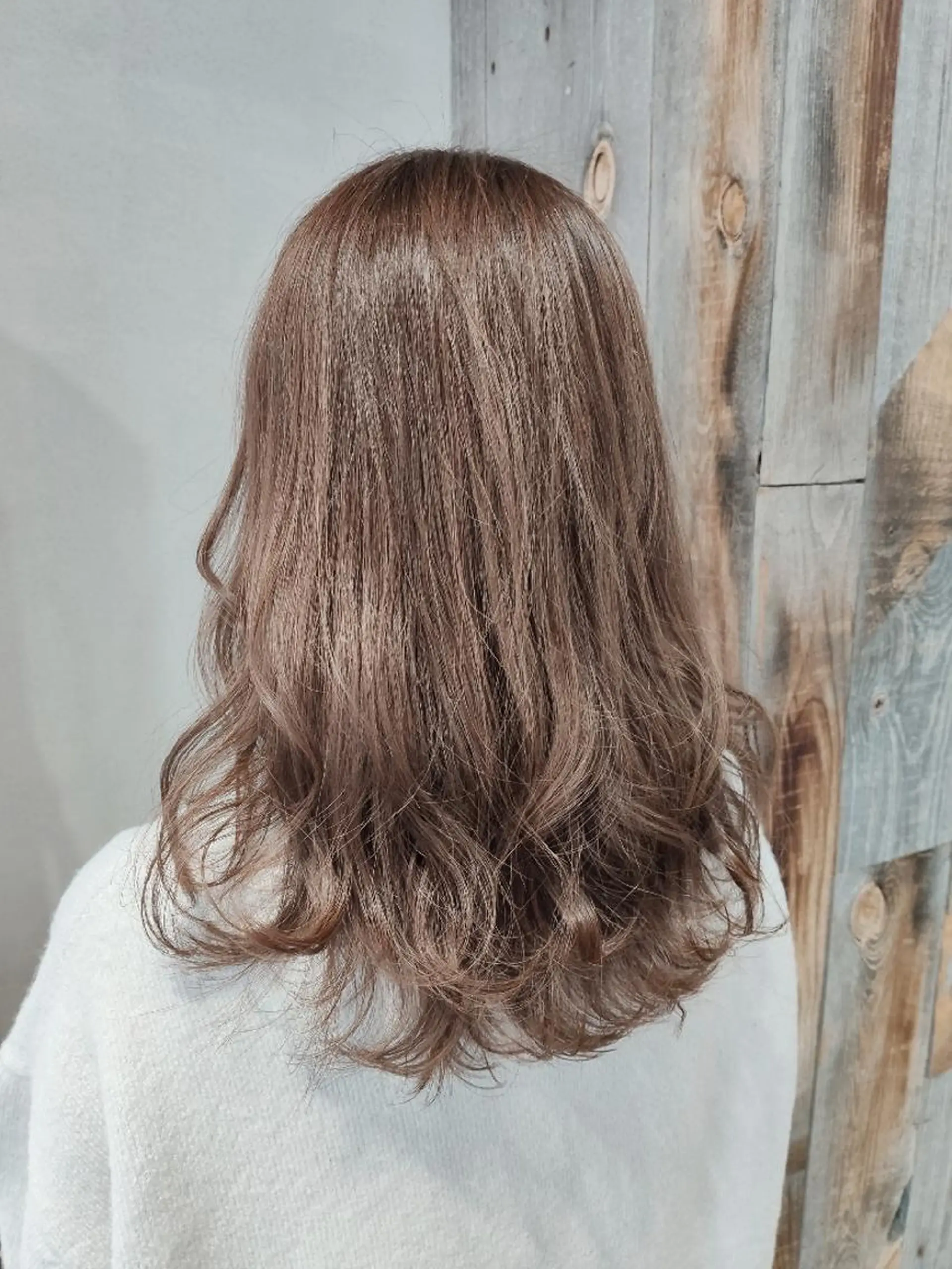 ミディアム カラー パーマ ベージュカラー 伊藤 瞭のヘアスタイル