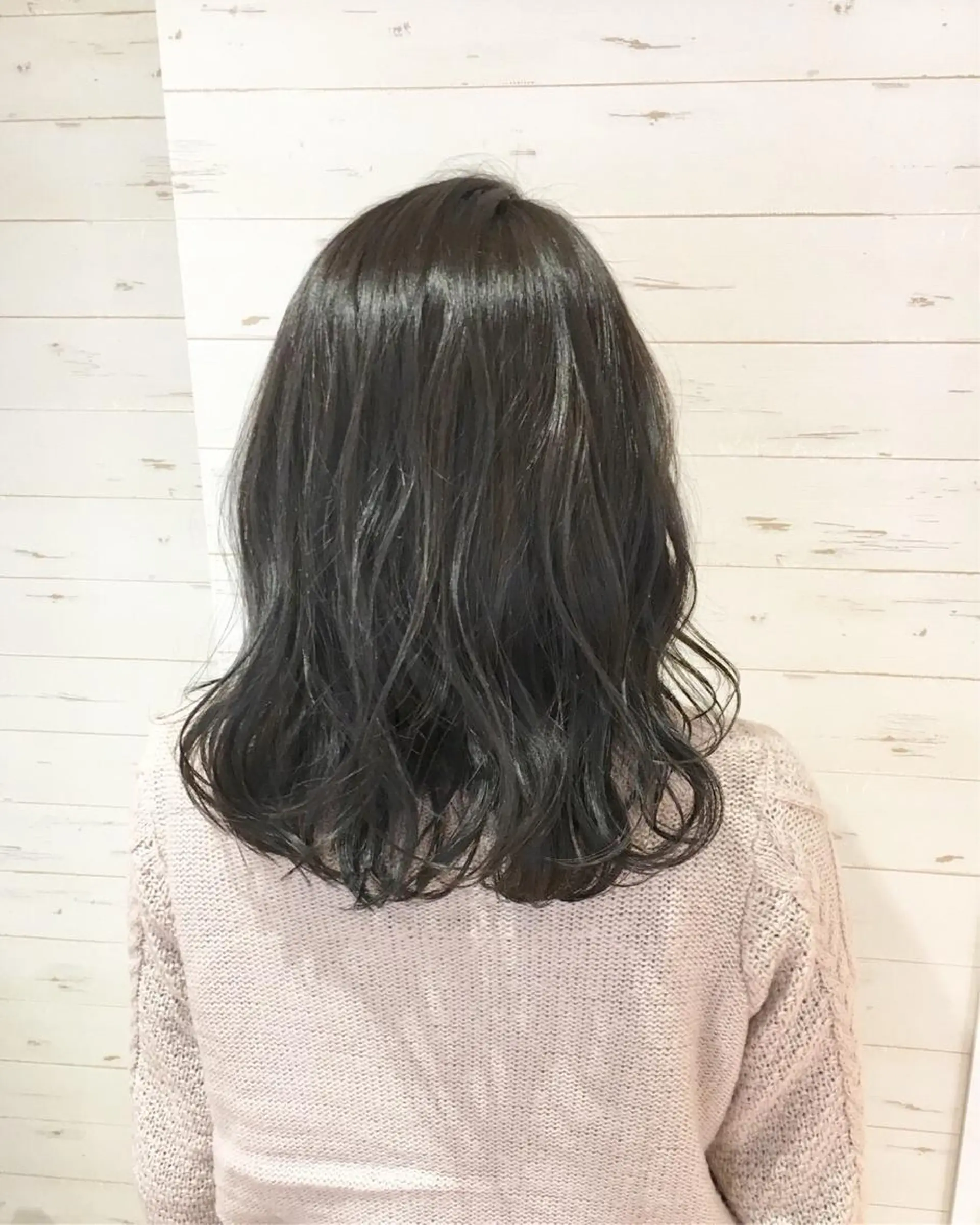 ミディアム ミヤザキ タクトのヘアスタイル