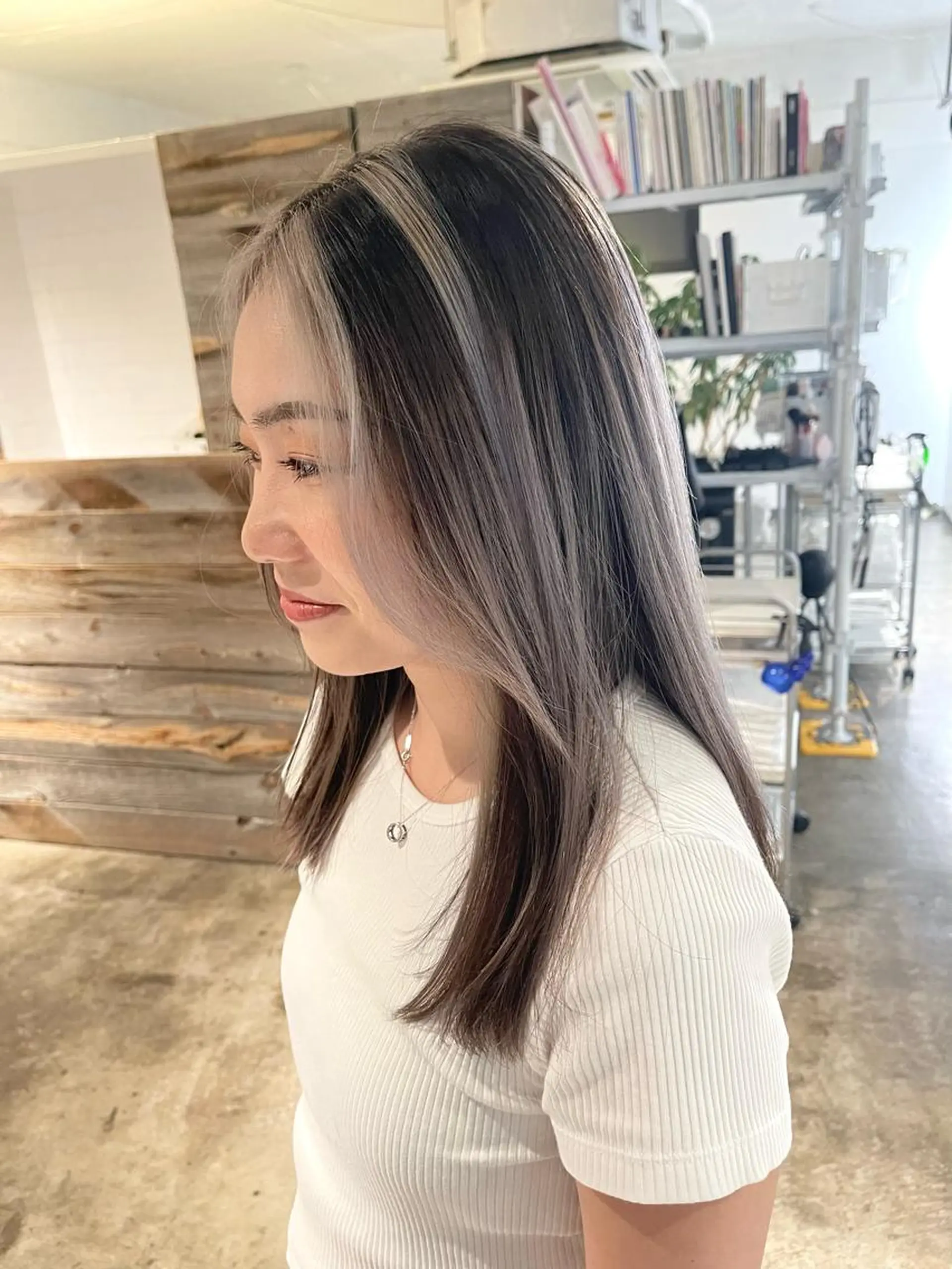 セミロング 外国人風カラー ハイライト ウルフカット メンズケアブリーチ 特化🔥村田のヘアスタイル