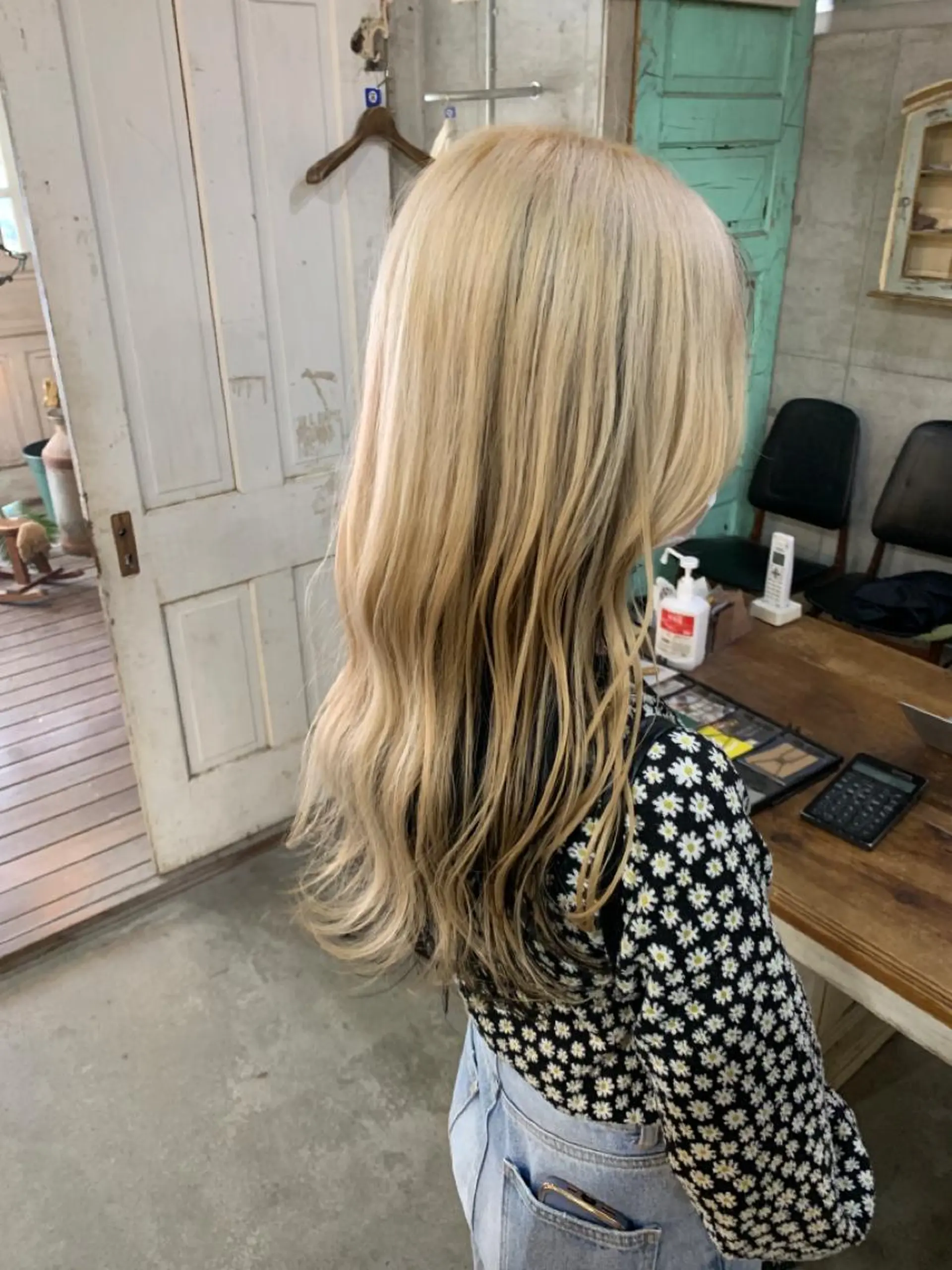 ロング カラー ヘアアレンジ キッズ ショートボブ バレイヤージュ ブリーチ ケアブリーチ 透明感カラー 🌈難波🌈ベージュ カラー【ヒロム】のヘアスタイル