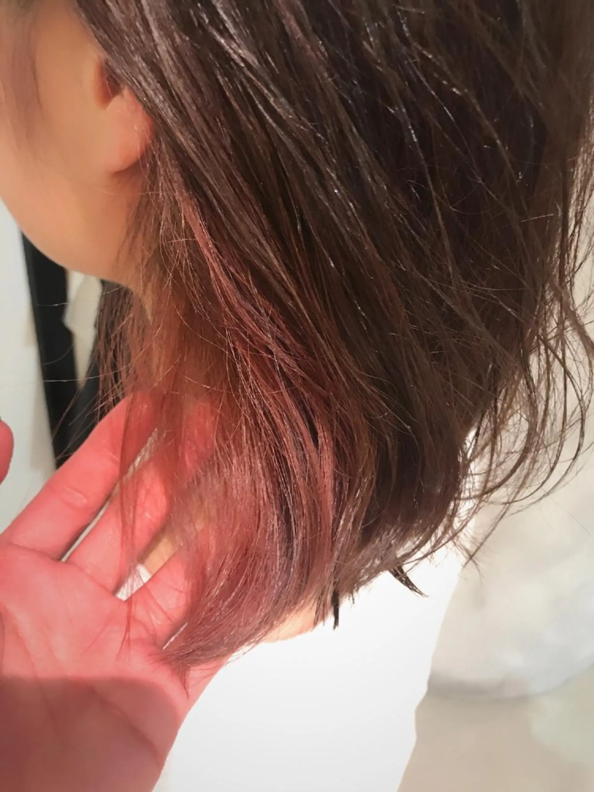 ミディアム カラー インナーカラー ピンクカラー 松村 崇弘のヘアスタイル