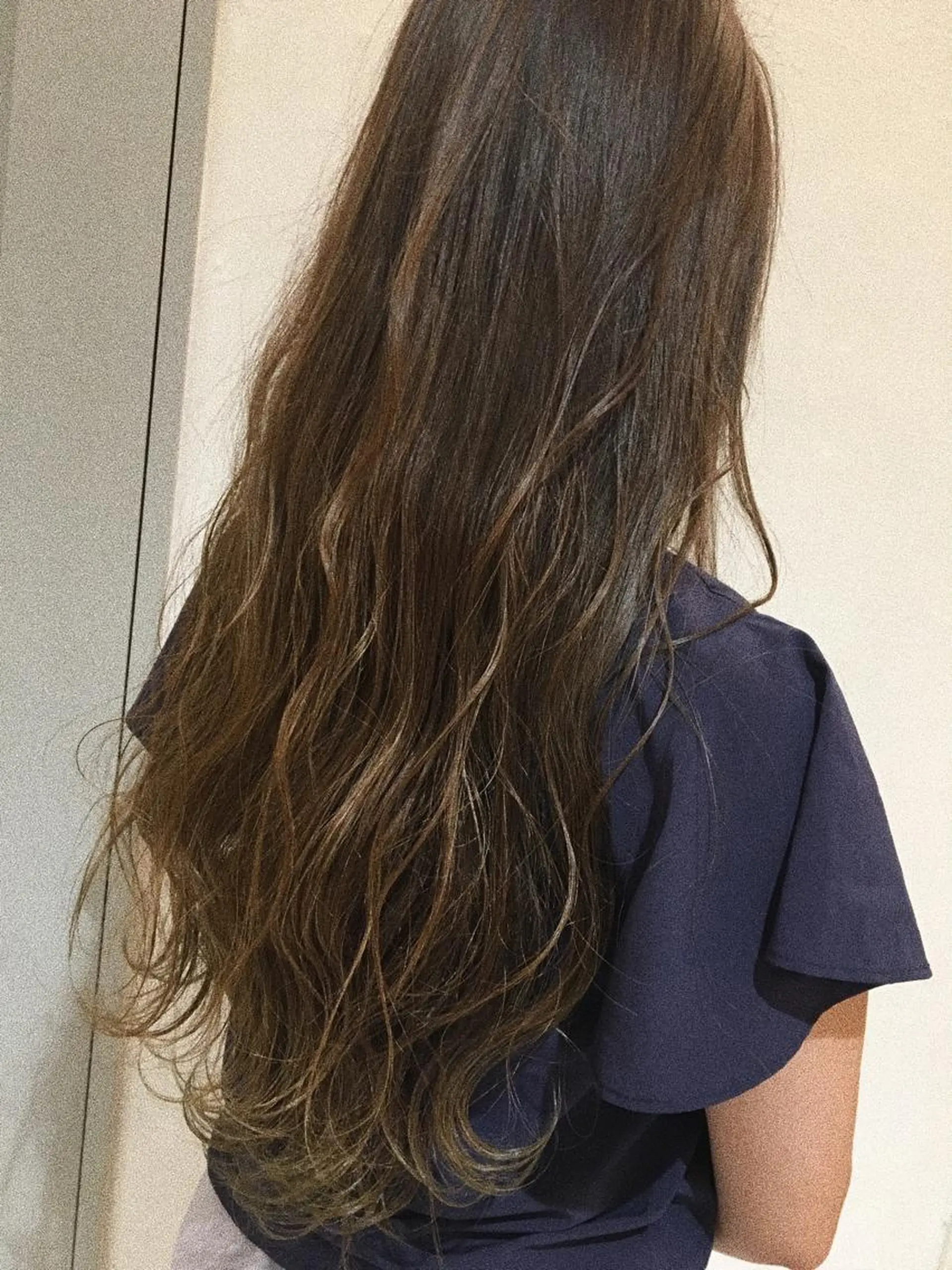 ロング カラー グラデーションカラー ハイライトカラー ハイライト ヘアカラー 船津 佳奈美のヘアスタイル