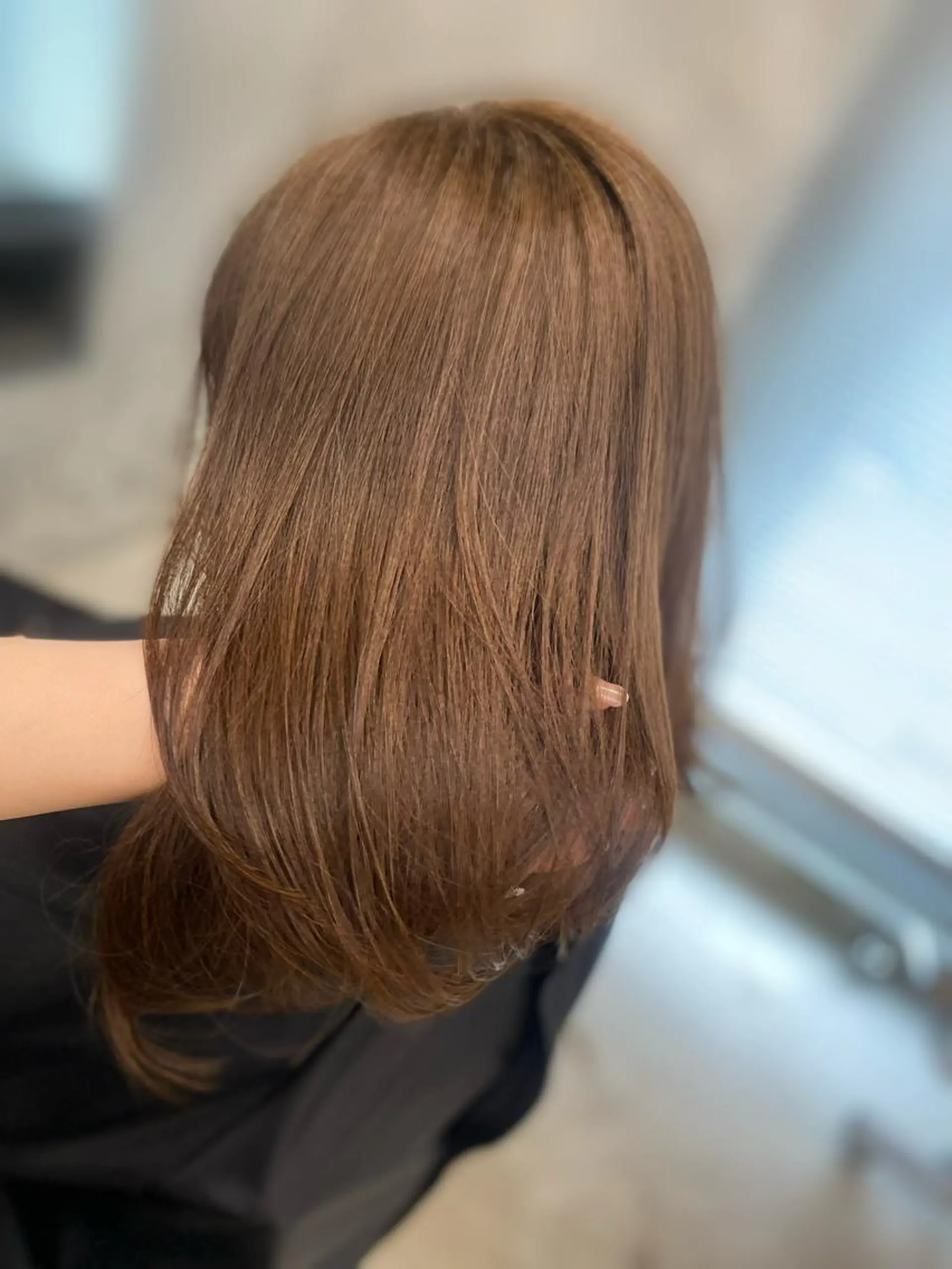 ミディアム カラー ヘアアレンジ ベージュカラー ブリーチ 透明感カラー ヘーゼル ブリーチなしカラー カット ヘアカラー mina 🌷のヘアスタイル