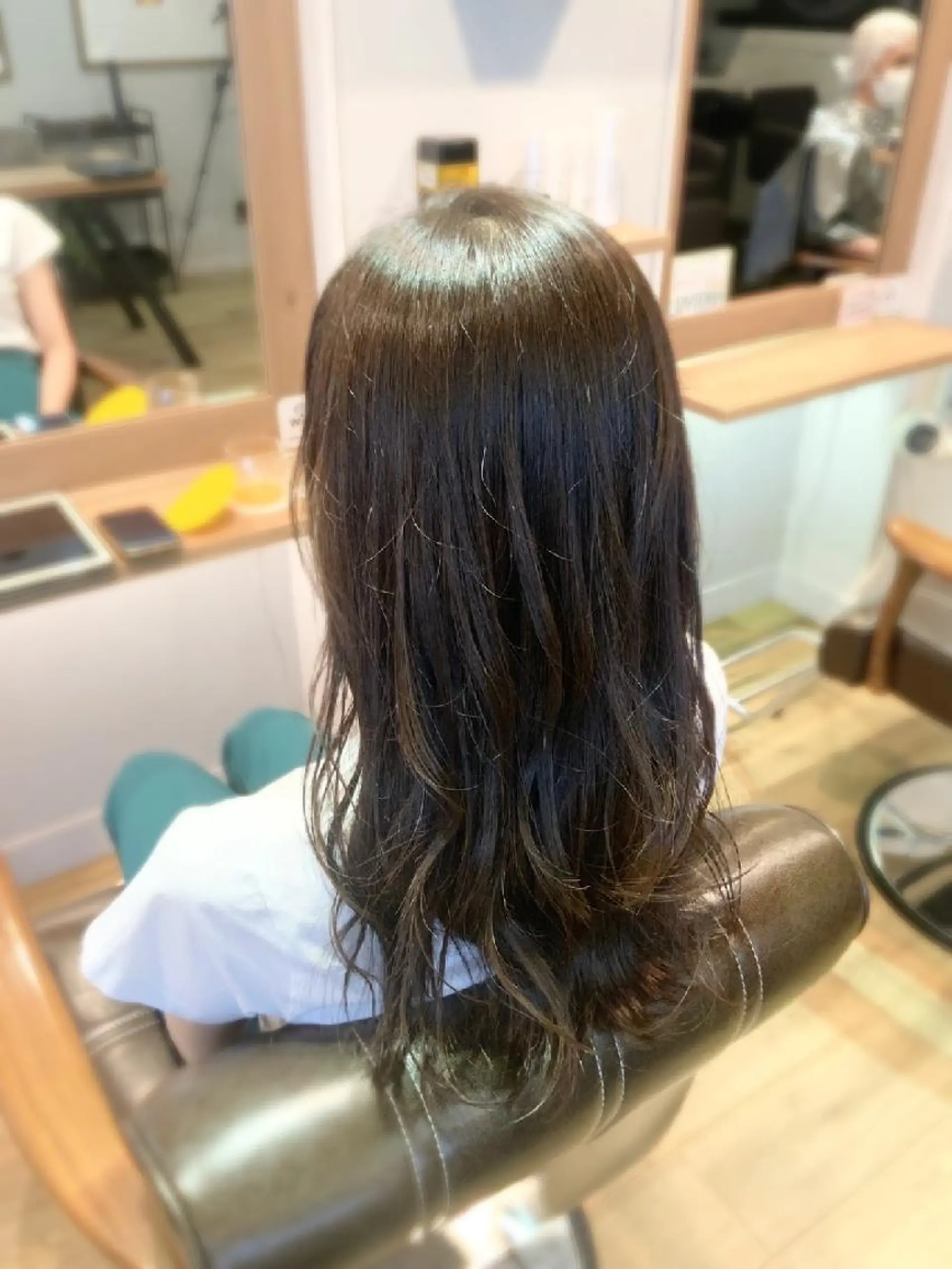 カラー グレージュ ヘアカラー トリートメント 堀 望美のヘアスタイル