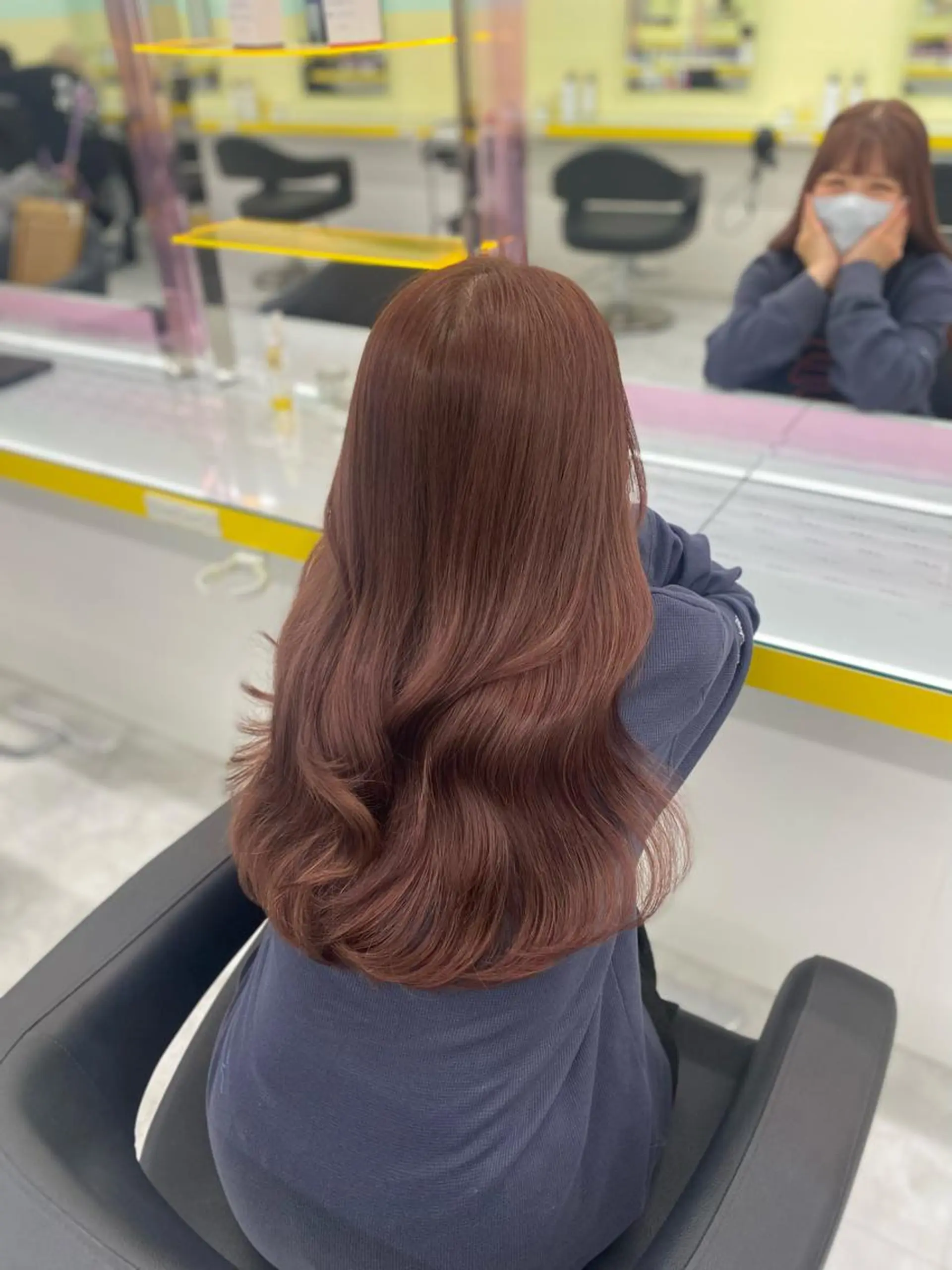 ロング カラー パーマ ヘアアレンジ メンズ キッズ ネイル マツエク・マツパ アイブロウ ベージュカラー ピンクカラー ピンクベージュ カラーマツエク ピンク Lumo所属・💖横浜ブリーチなし 💖MIHOのヘアスタイル