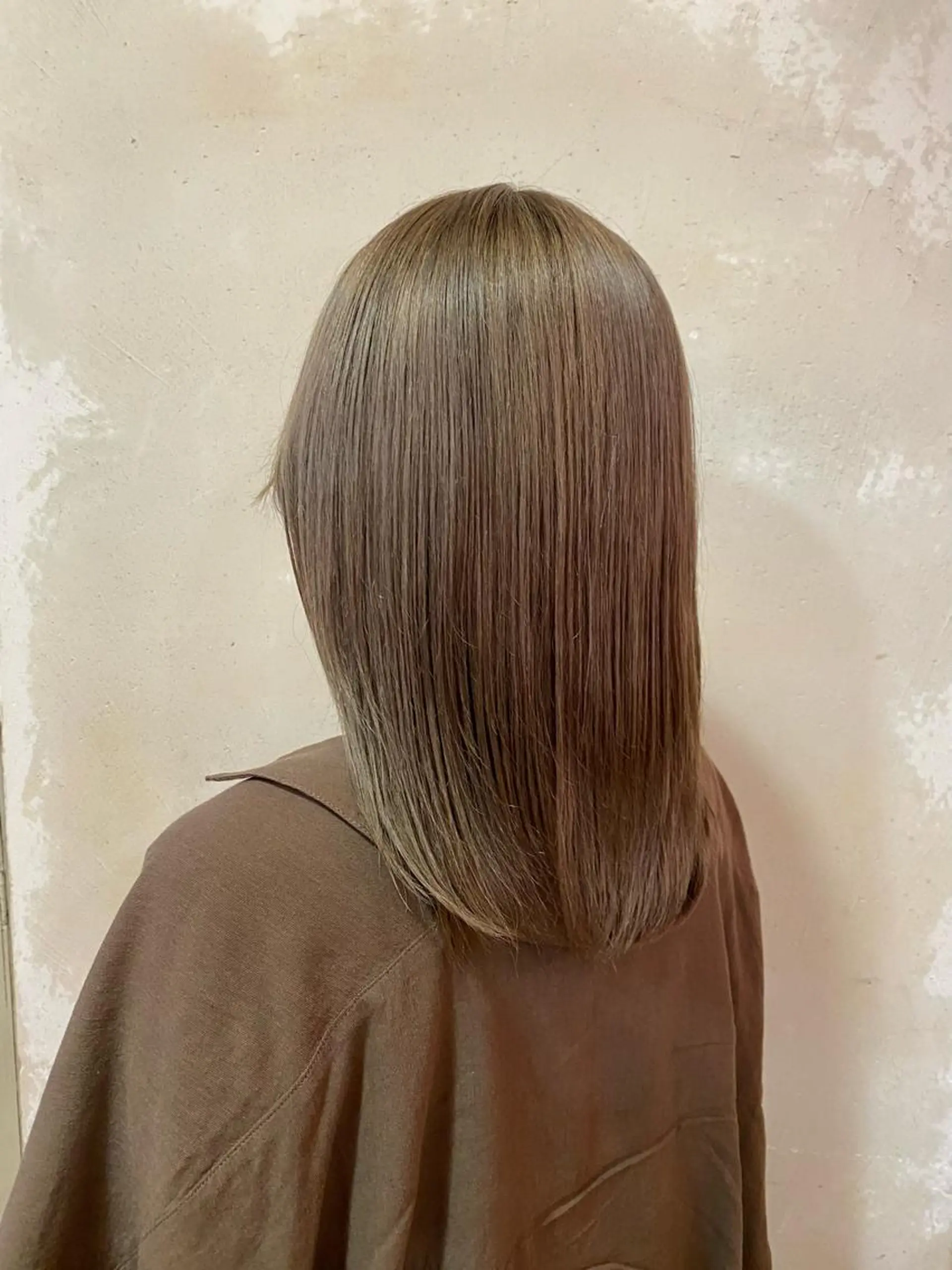 ミディアム カット エイミーバイアフロート所属・Kasuga Sayuriのヘアスタイル