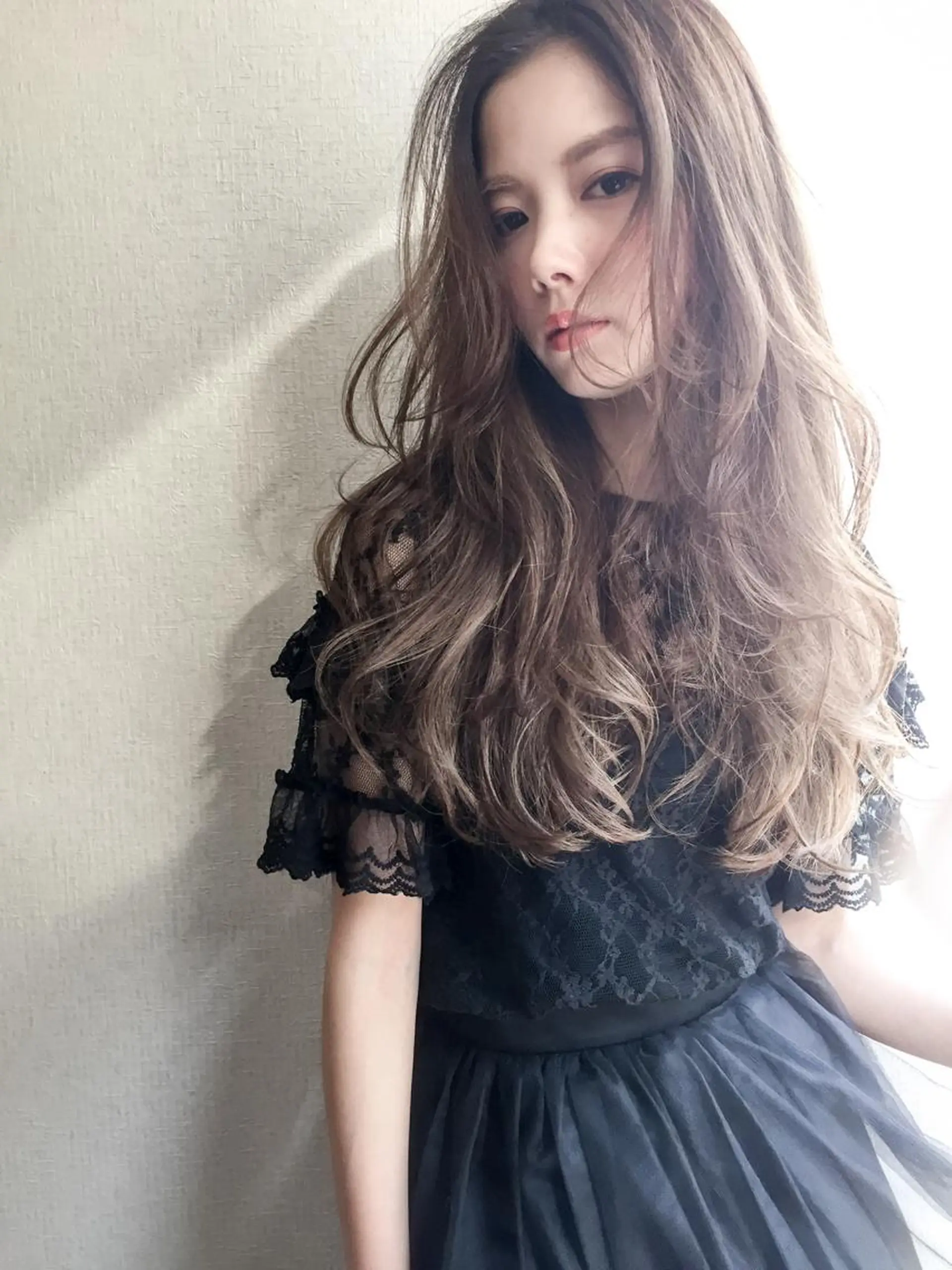 ロング カラー ベージュカラー ブリーチ ケアブリーチ デザインカラー ダブルカラー カット ヘアカラー トリートメント ヘッドスパ 髪質改善shoma mikiのヘアスタイル