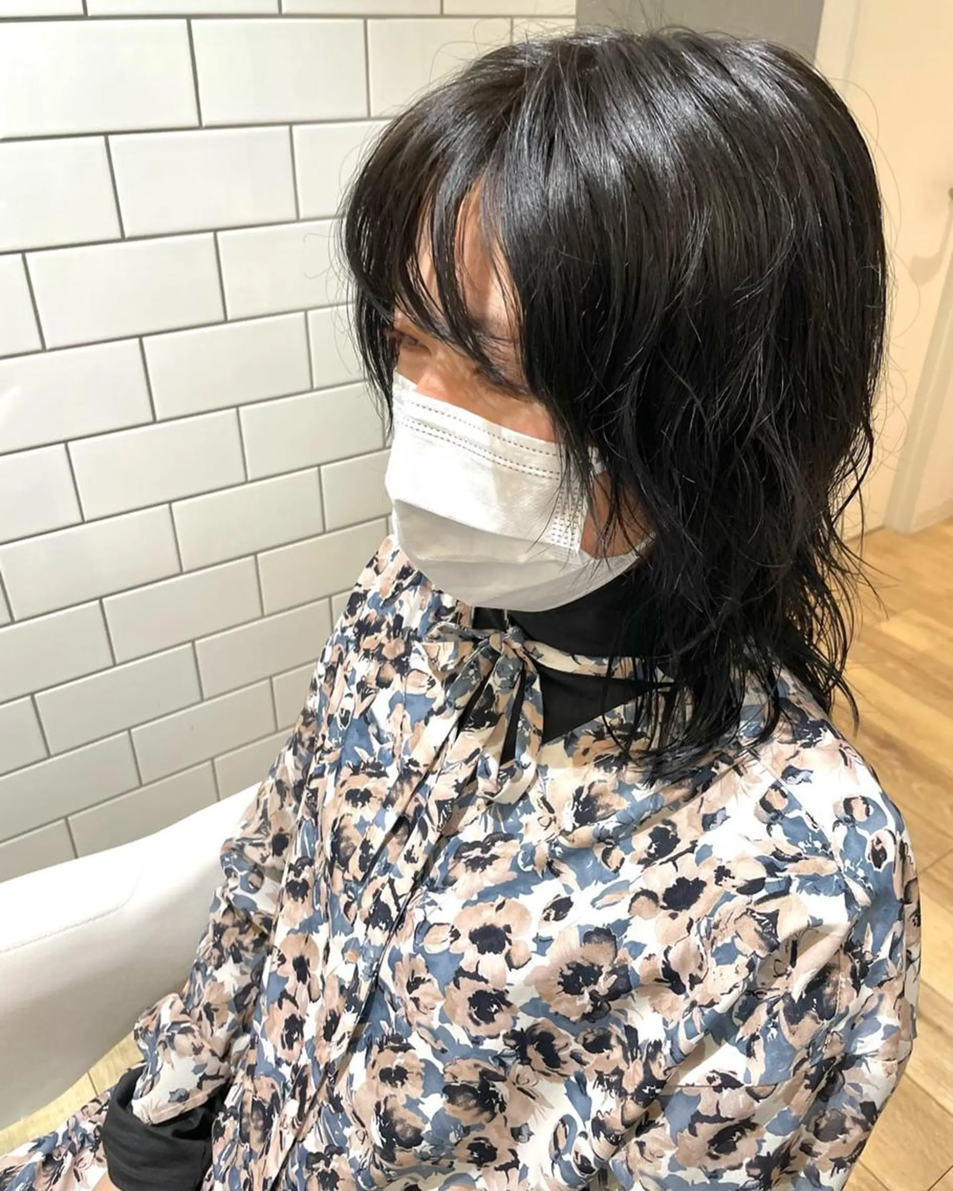 ミディアム カラー パーマ ヘアアレンジ メンズ キッズ ネイル マツエク・マツパ アッシュ アッシュブラック 黒髪 ブルーカラー ブルーブラック 🫧垢抜けヘア🫧 SHIORIのヘアスタイル