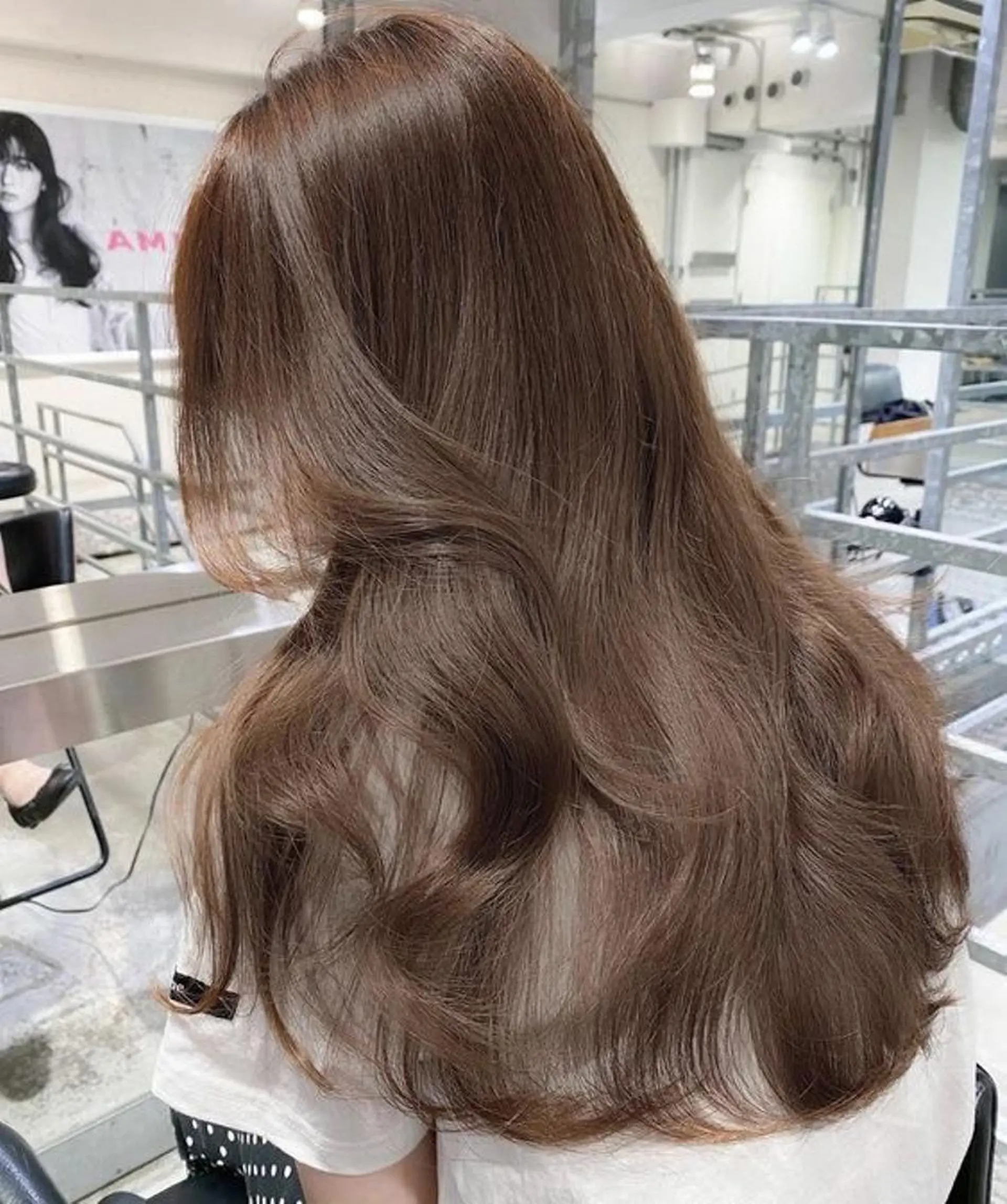 ミディアム カラー ヘアアレンジ アイブロウ ヘアカラー ユズキ/ 透明感カラーのヘアスタイル