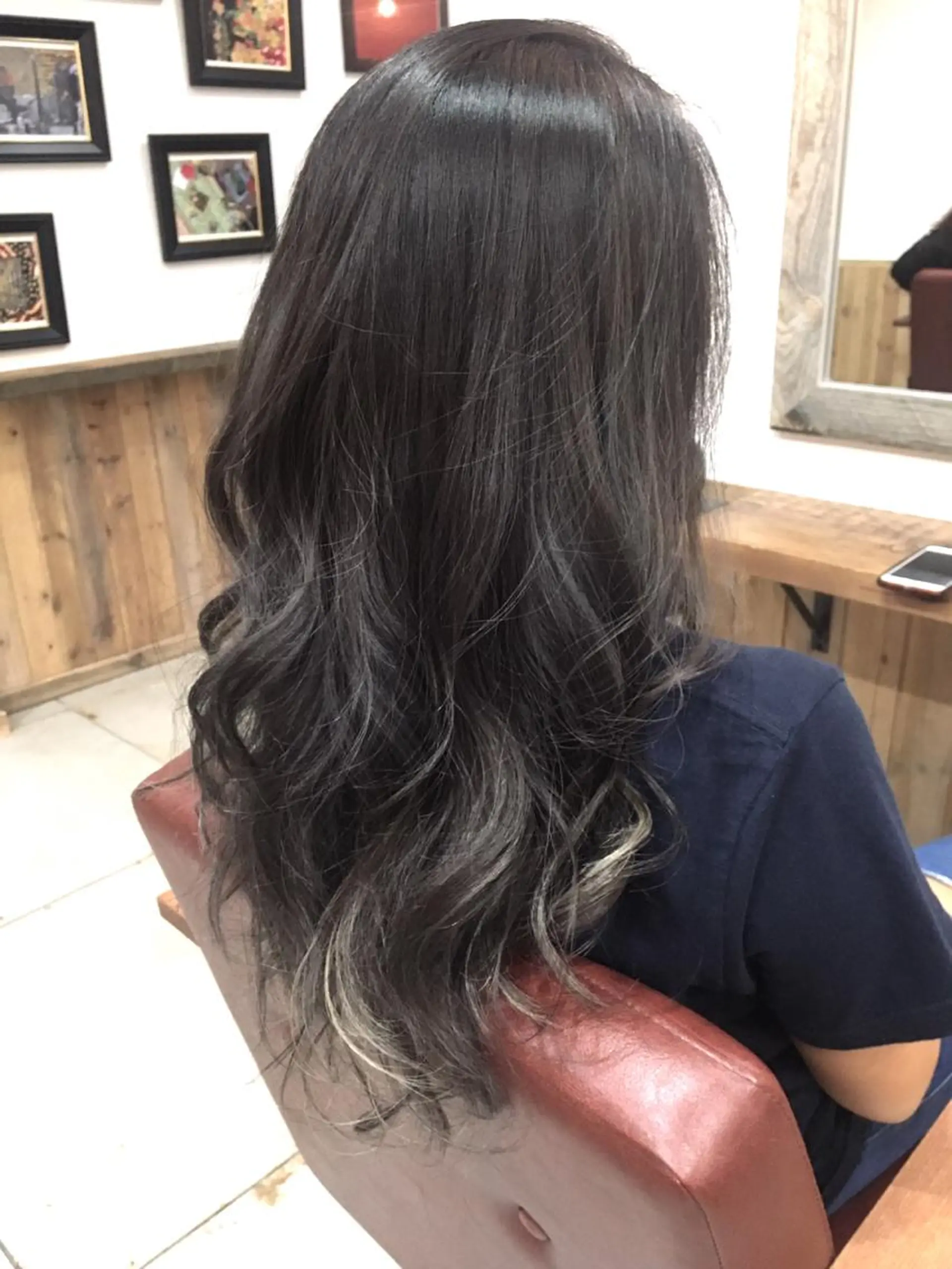 ロング カラー アッシュ アッシュグレー ハイライトカラー ハイライト Oasis所属・🦋Oasis RINA 🦋のヘアスタイル