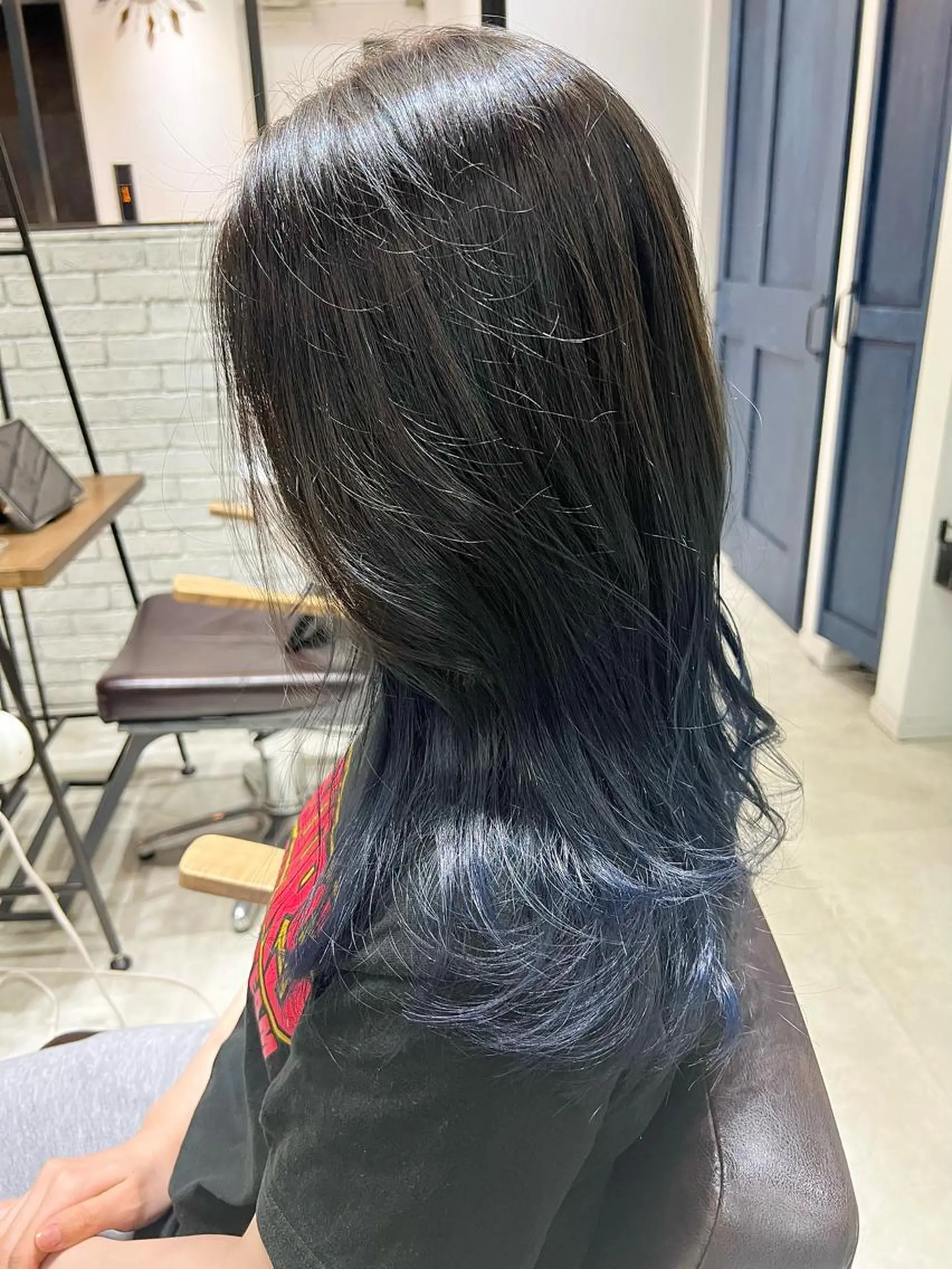 セミロング カラー ブルーカラー グラデーションカラー ネイビーカラー 🌿ニュアンスヘア 🌿福田沙也加のヘアスタイル