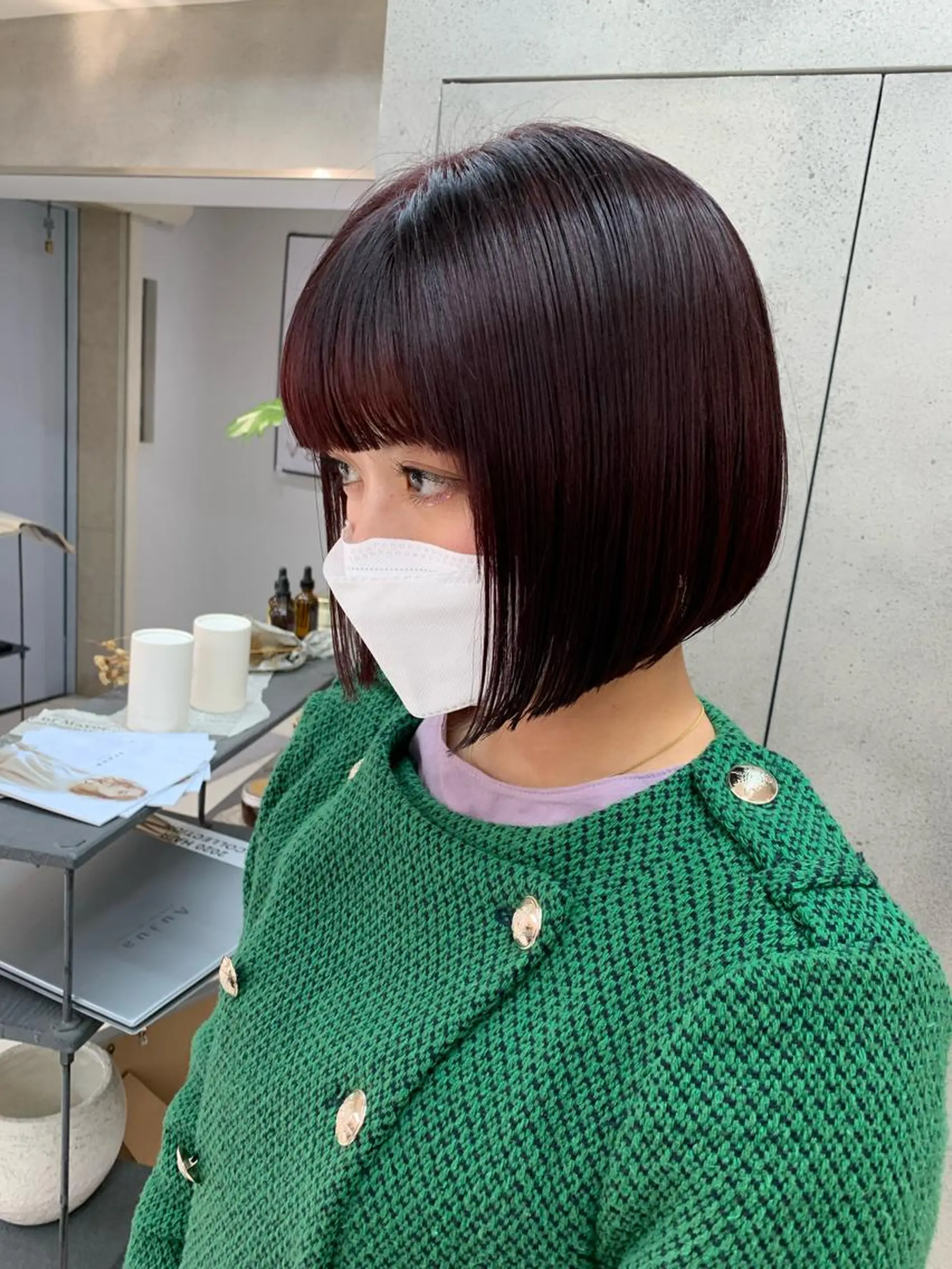 ショート カラー 前下がりボブ ボルドーカラー ボブ raika .のヘアスタイル