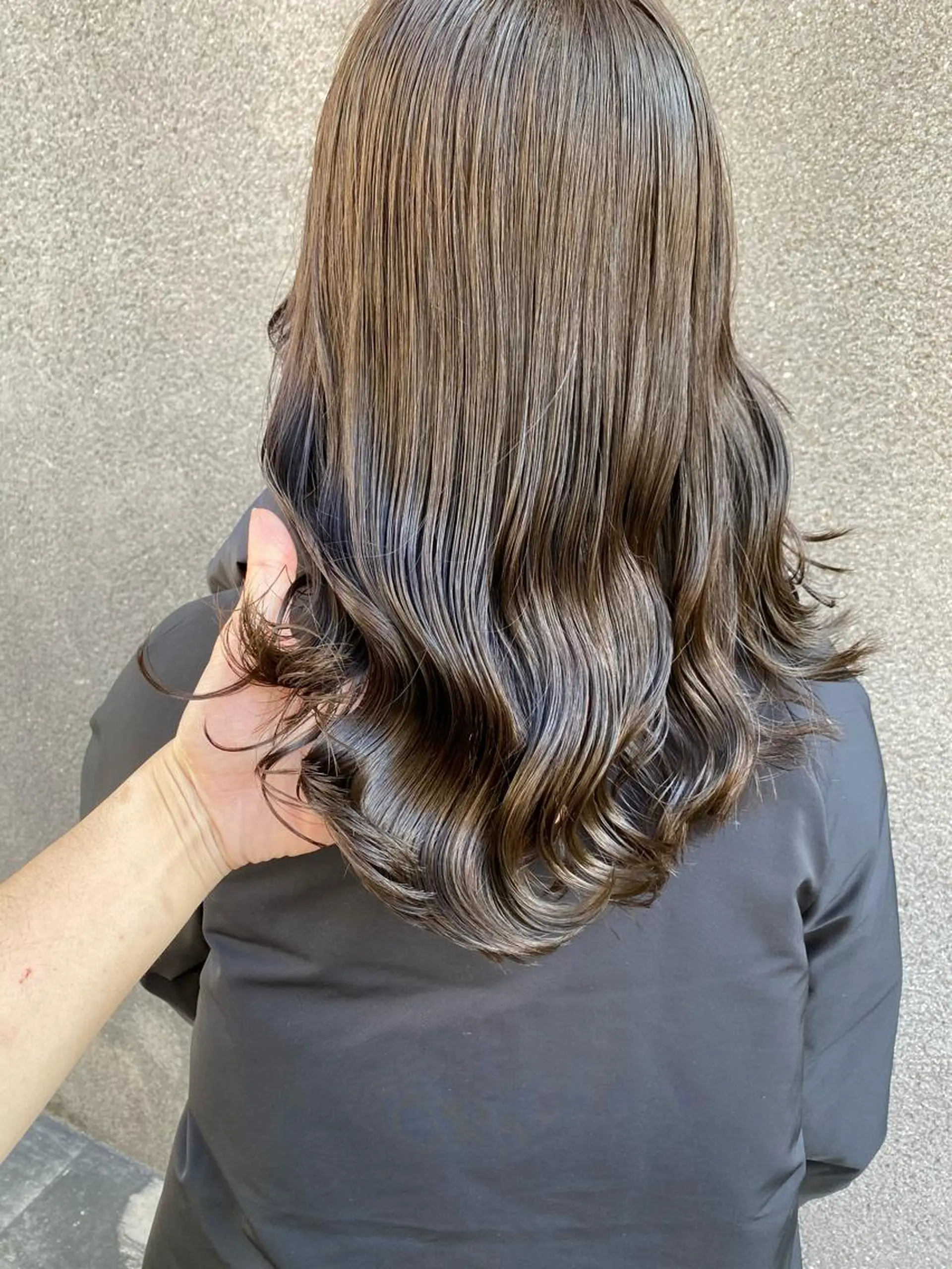 ミディアム カラー ヘアアレンジ トリートメント ヘアセット 外苑前NO.1艶髪 透明感カラーのヘアスタイル