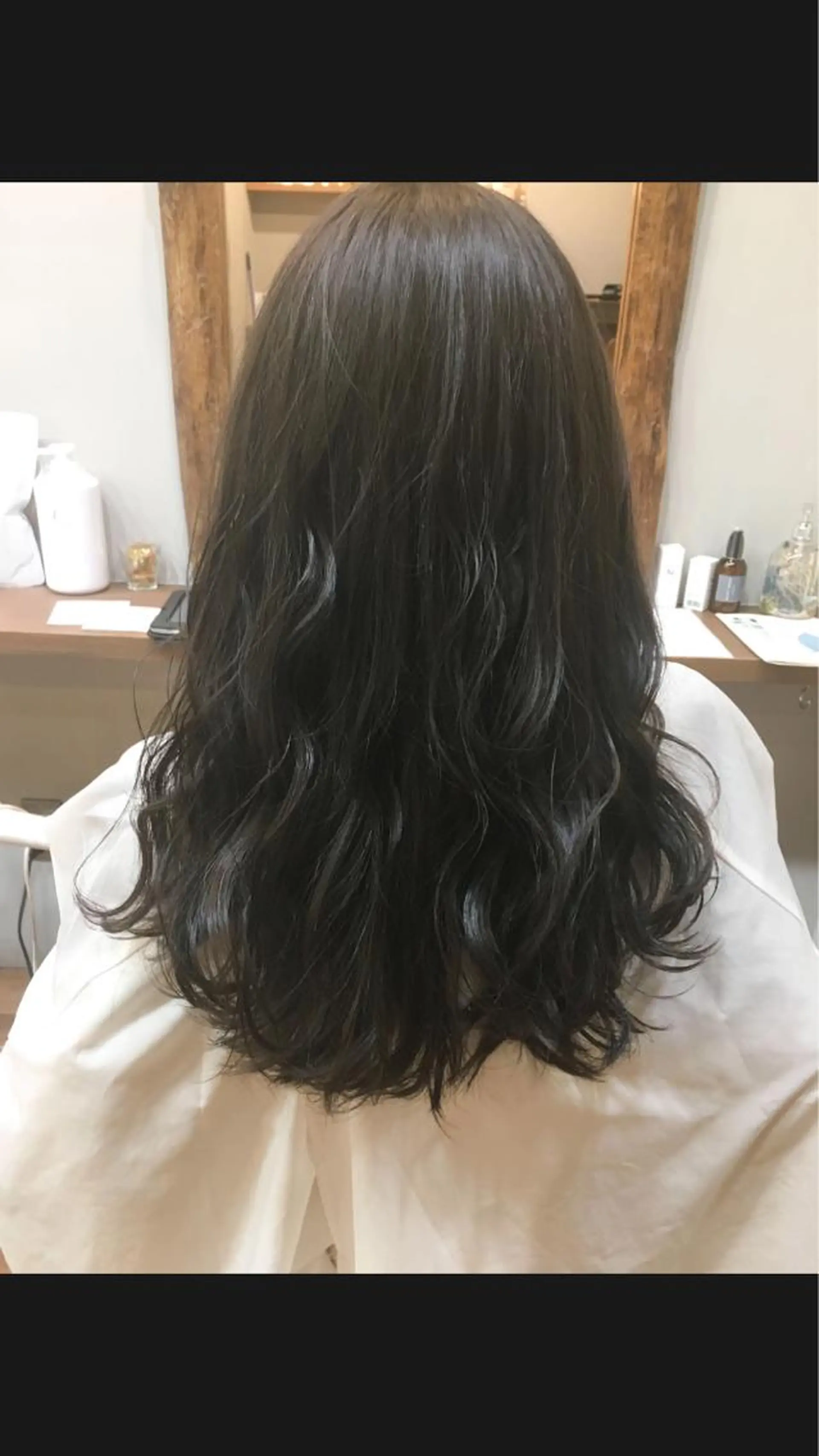 ロング カラー アッシュ ミント 新井 友菜のヘアスタイル