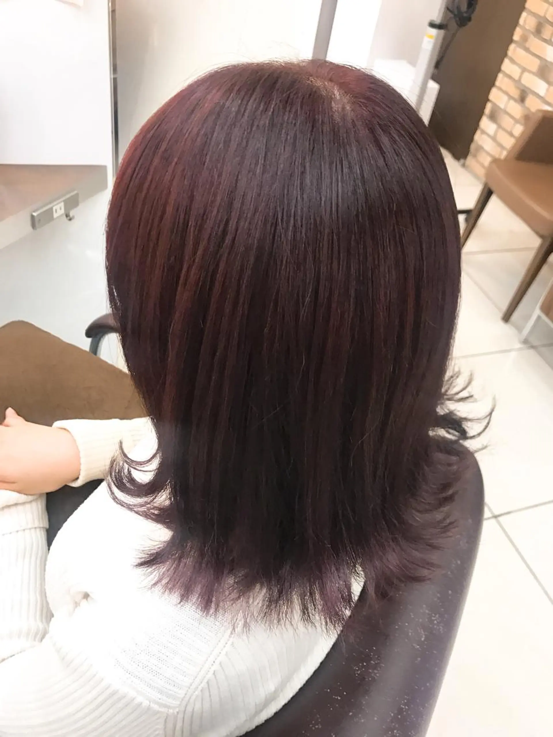 ショート カット ヘアカラー トリートメント ママ美容師まつげ 🤍まき🤍のヘアスタイル