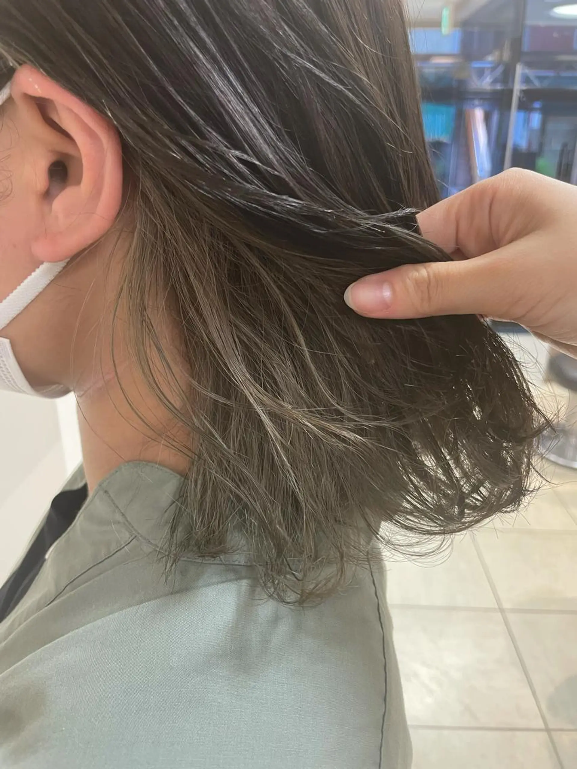 ミディアム カラー ヘアアレンジ ヘアカラー トリートメント 【Sweep】おじま のぞみのヘアスタイル