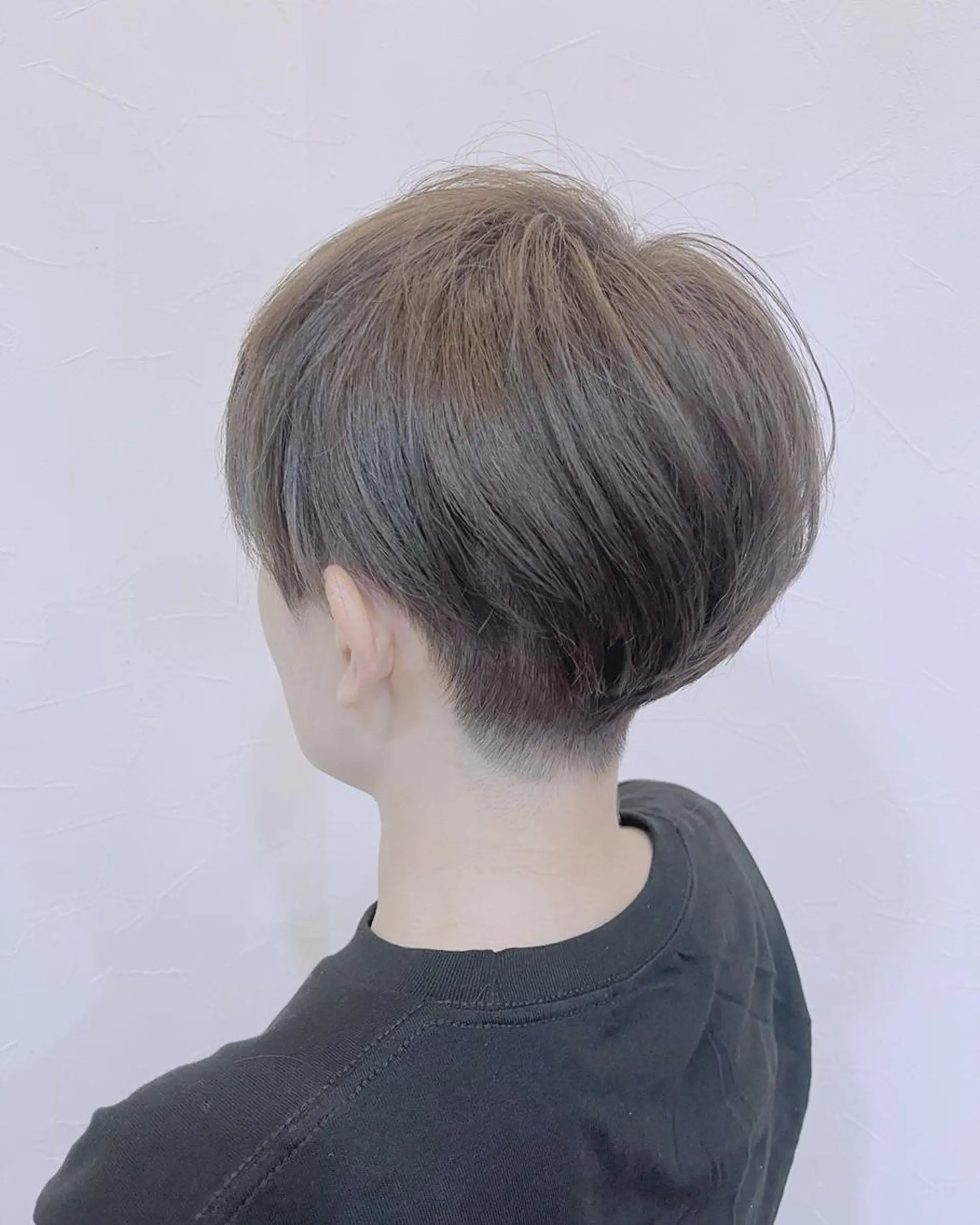 ショート カラー ダブルカラー ハイライトカラー インナーカラー ハイライト 髪質改善 justbeauty CiNQのヘアスタイル