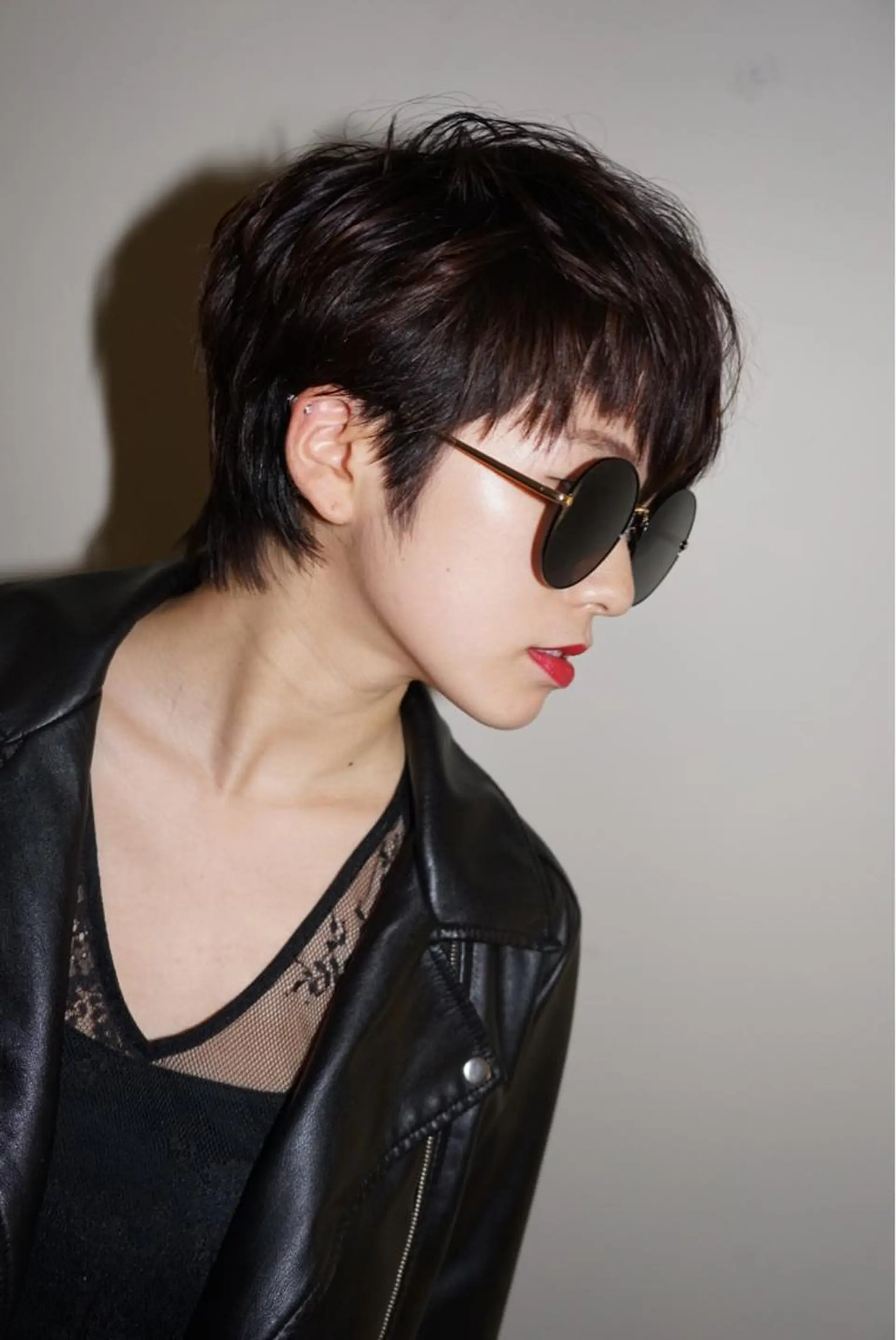 ショート カラー AILEE所属・ウルフカット レイヤーカット上柿のヘアスタイル