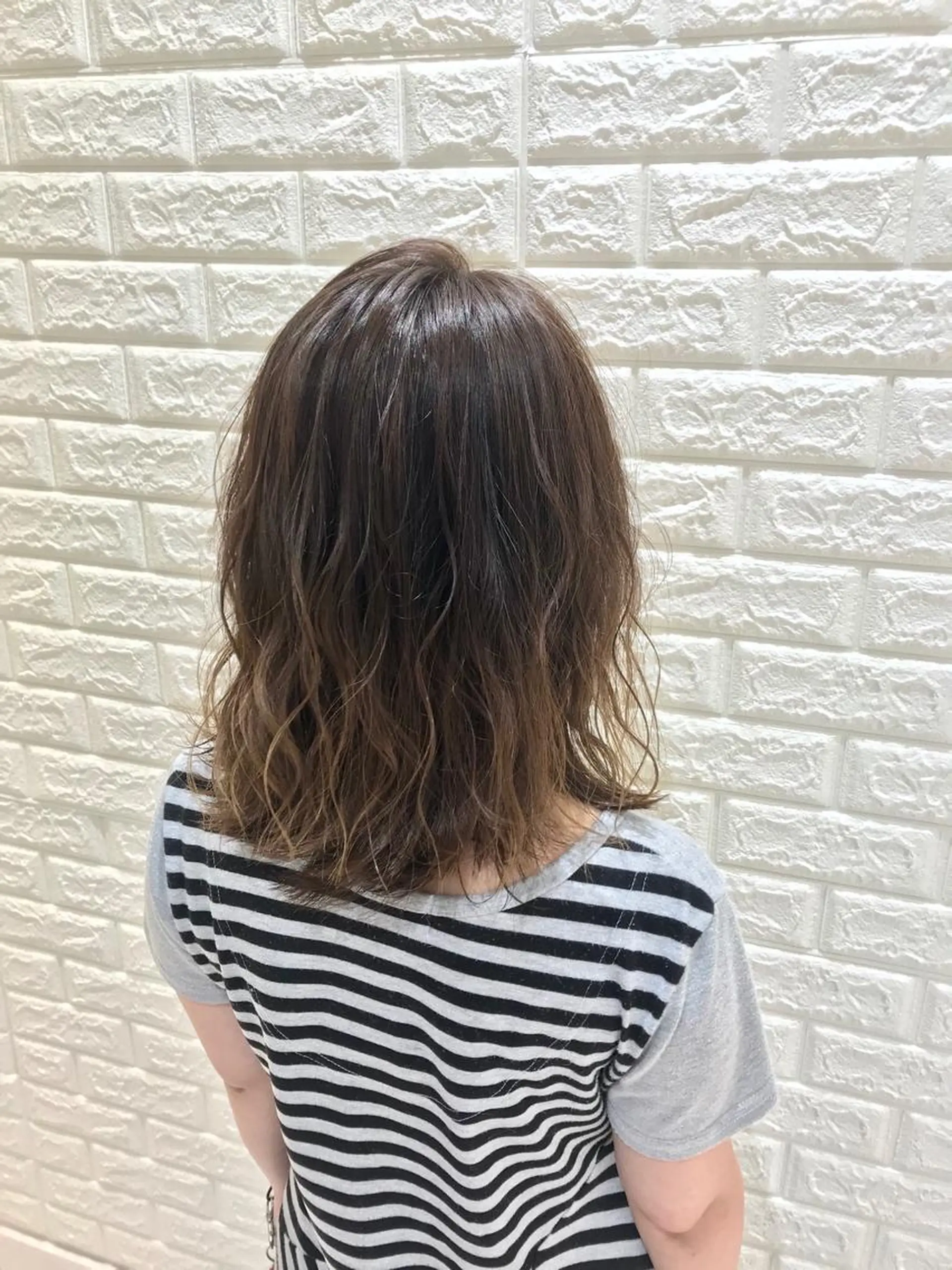 ミディアム カラー アッシュ カット D.log 大和西大寺店所属・川崎 雅大のヘアスタイル