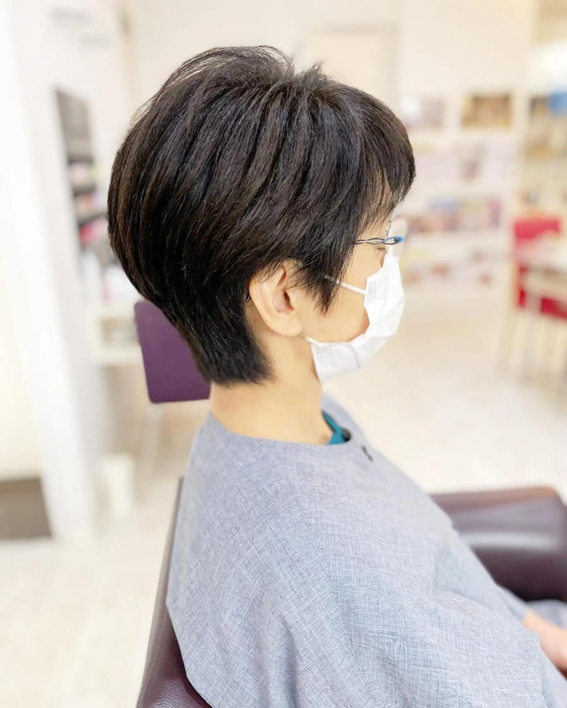 ショート カラー ショートボブ ボブ くびれヘア くせ毛 学生 favorite b Charmeのヘアスタイル