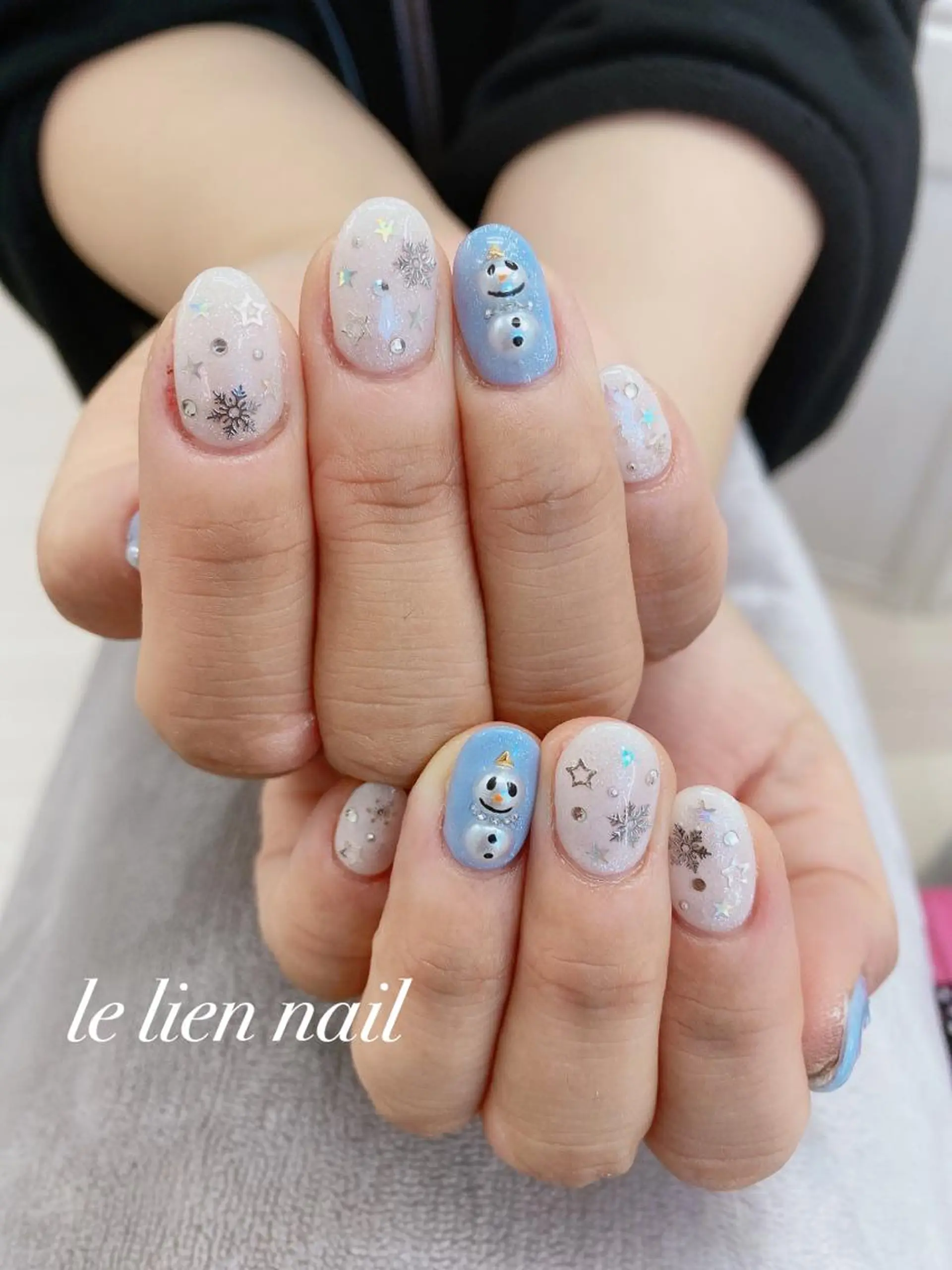 ネイル キラキラネイル 冬ネイル クリスマス ハンドネイル le lien nailのネイルデザイン