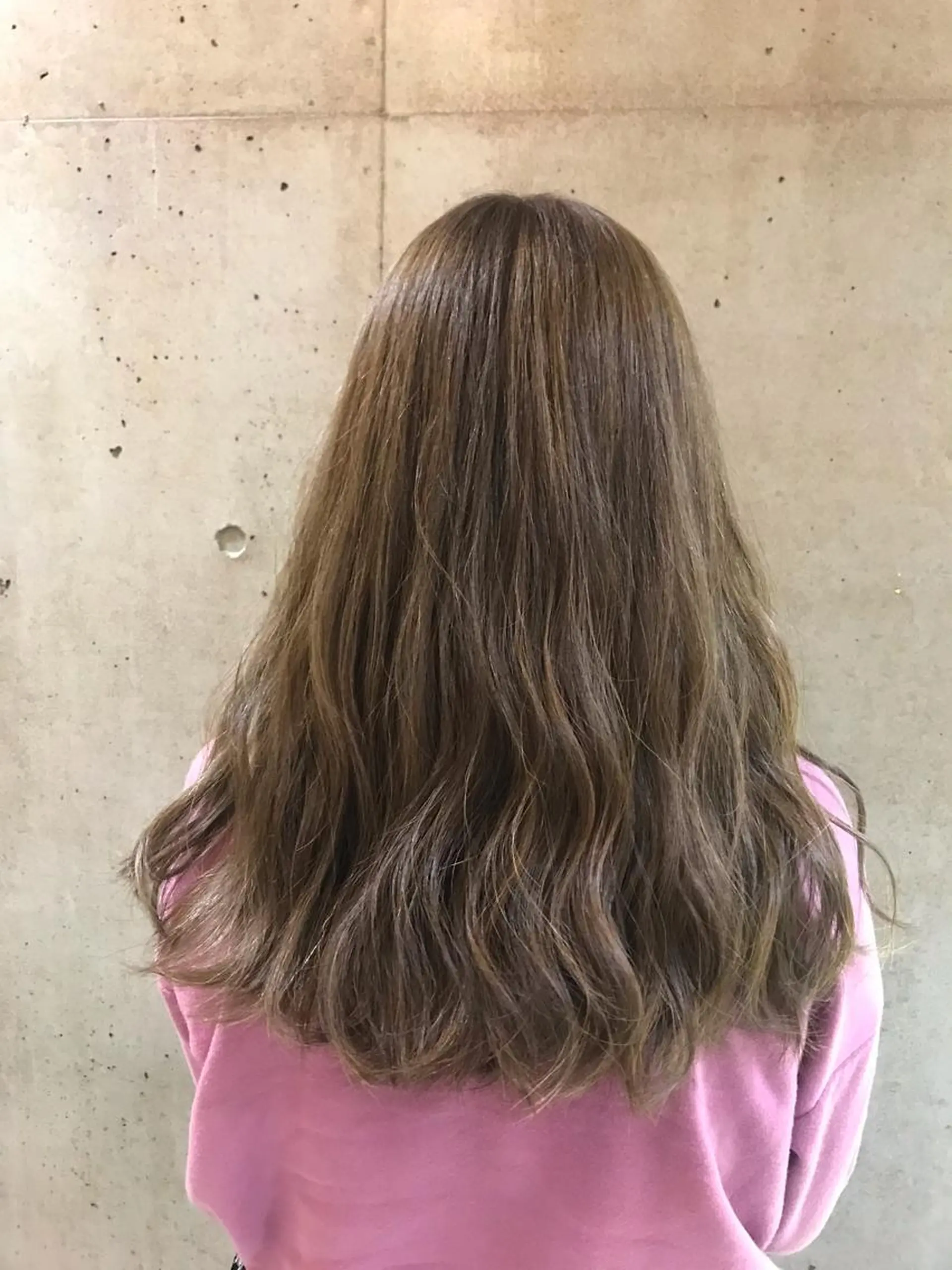 ロング カラー ベージュカラー 一ノ瀬 蘭のヘアスタイル