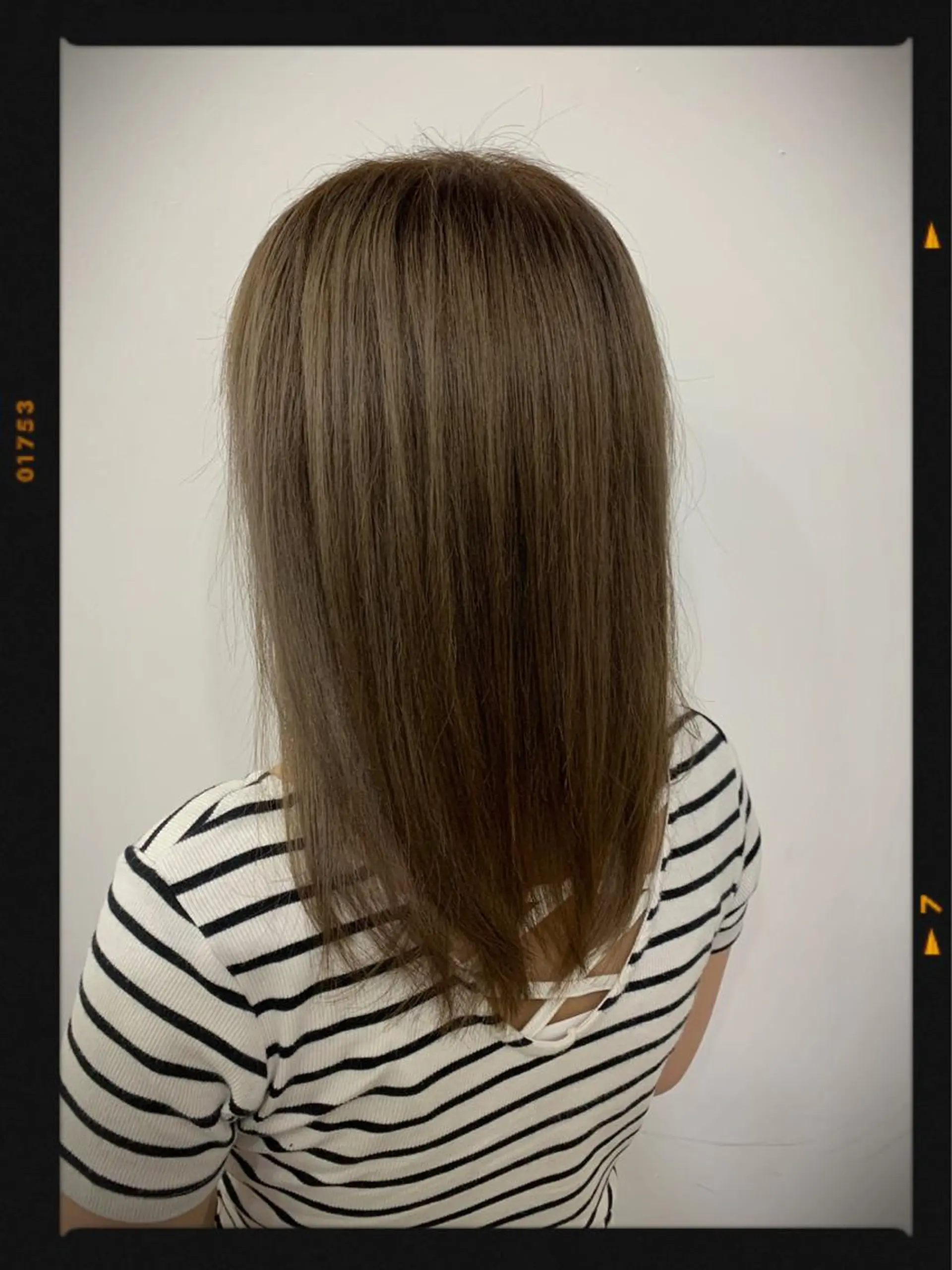 セミロング カラー アッシュ ハイトーンカラー 相武台ショート特化 💐川崎希💐のヘアスタイル