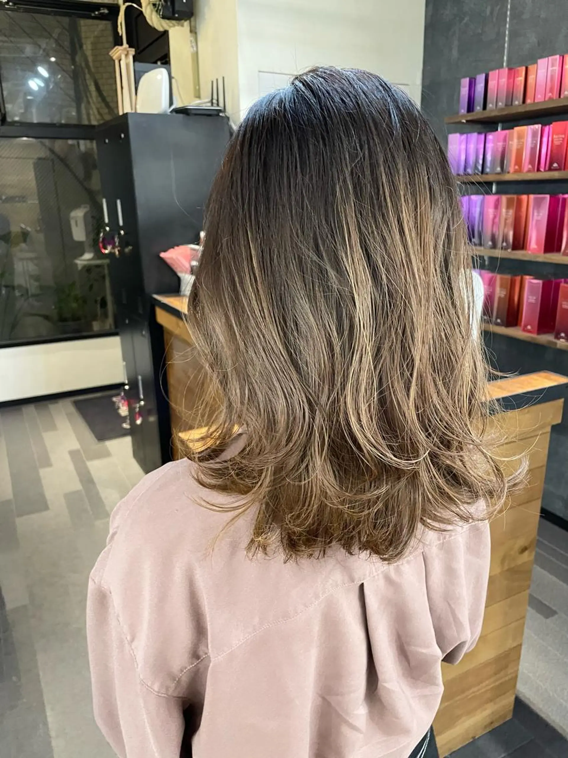 ミディアム カラー Stir maison[ステアメゾン]所属・layer cut /MIKUのヘアスタイル