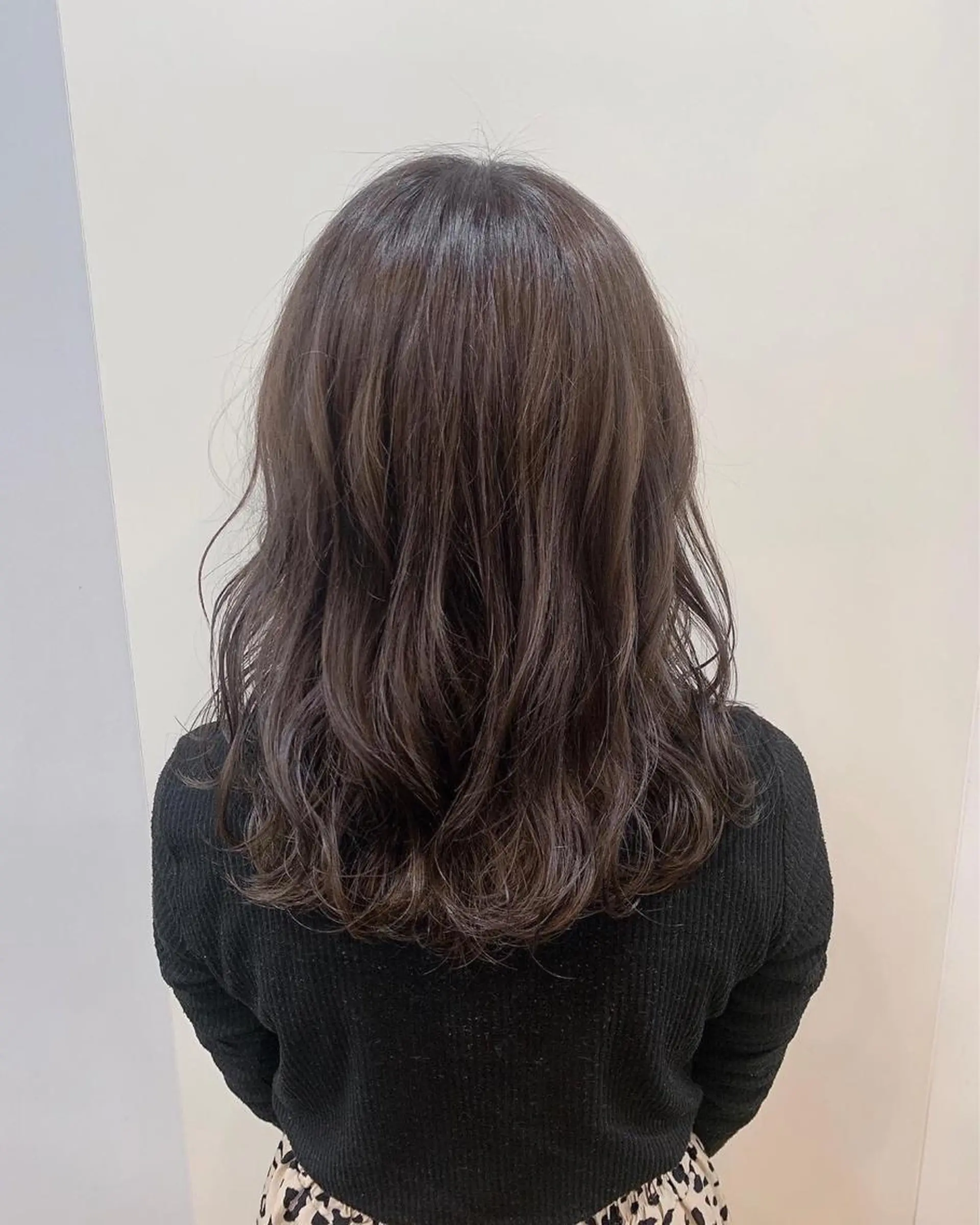 ロング パーマ パーマ 進 詩織のヘアスタイル