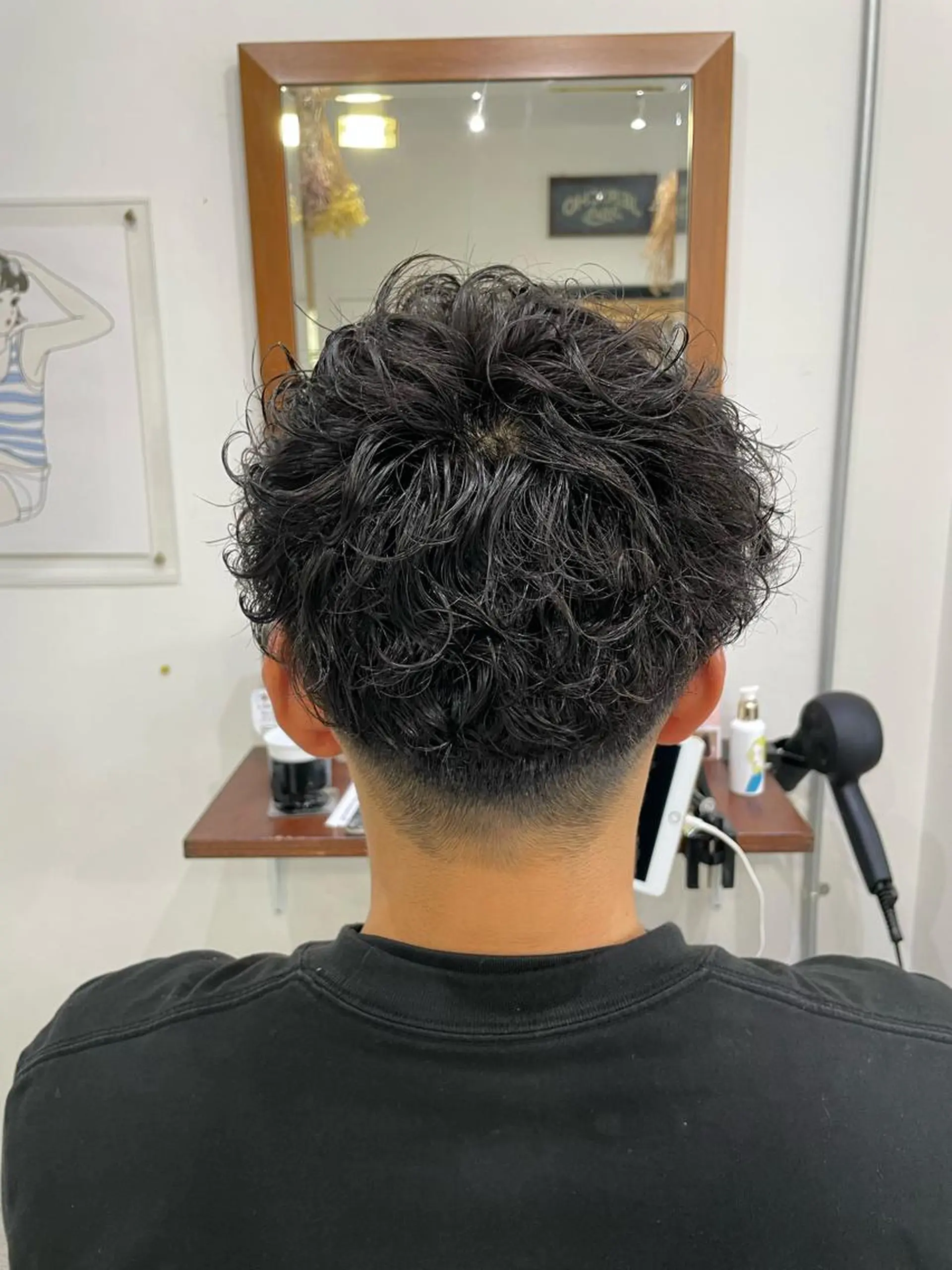 パーマ メンズ メンズパーマ カット パーマ JERICHO HAIR所属・河野 由佳の眉毛・アイブロウイメージ