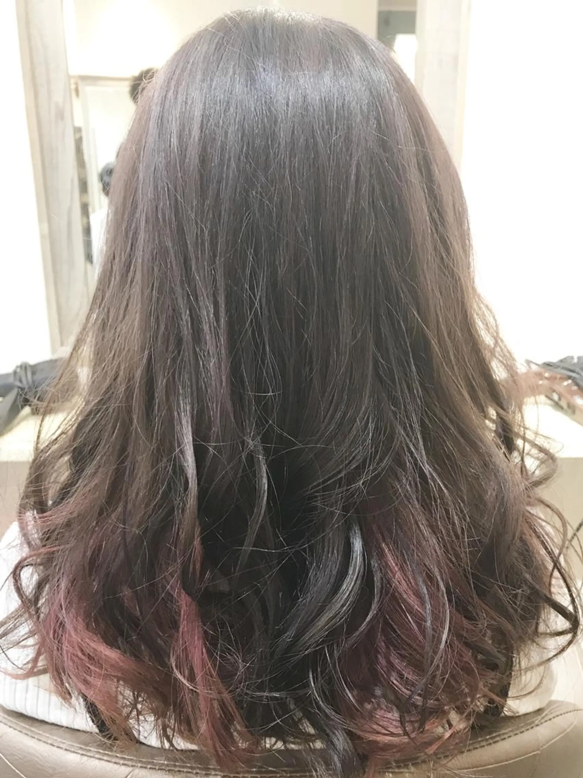 カラー ハイライトカラー 嶋村夏実🌼レイヤー 🌸白髪ぼかしのヘアスタイル