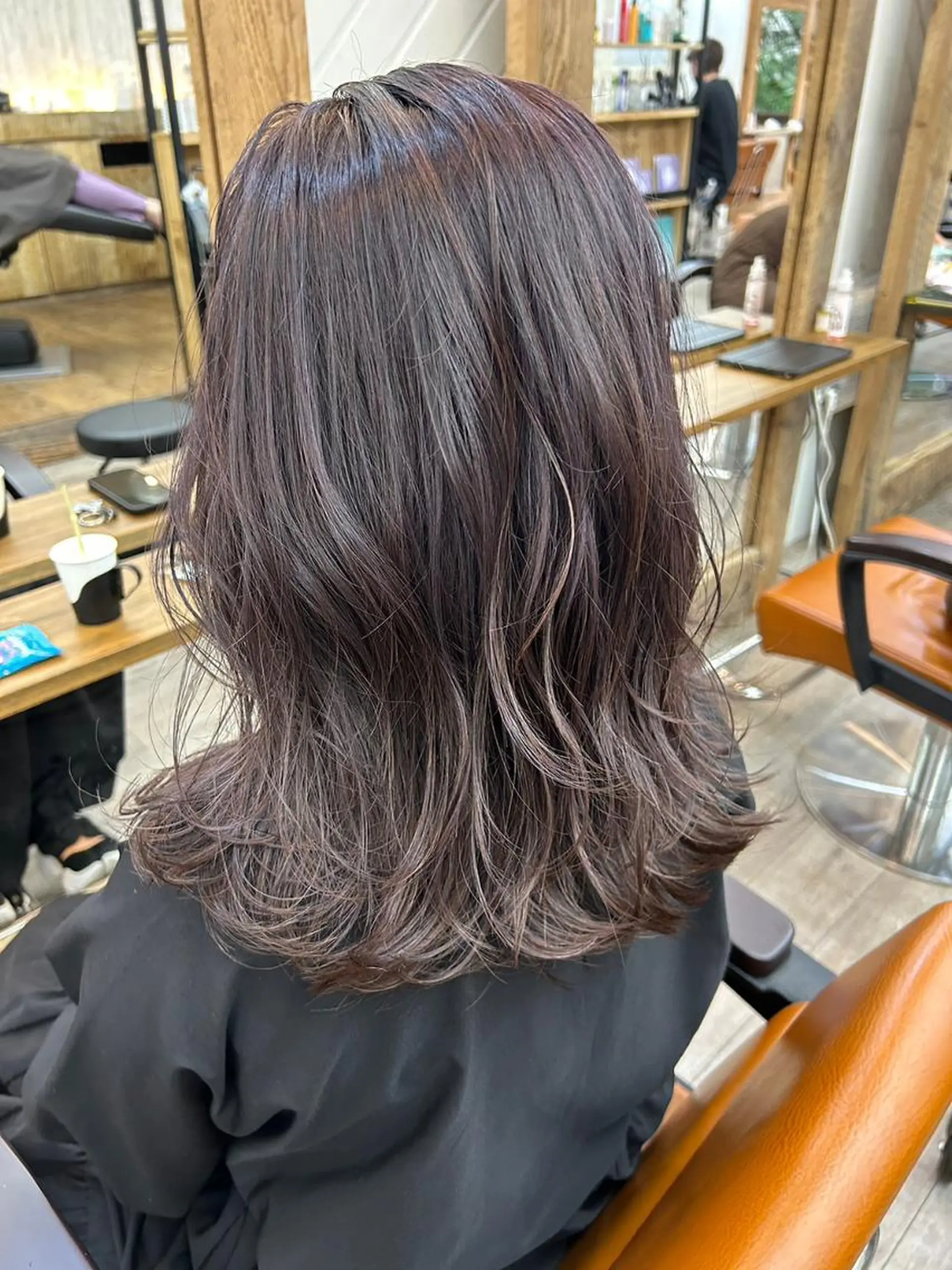 ミディアム カラー アディクシーカラー アッシュ バレイヤージュ ミストバング ブリーチ カット ヘアカラー N° anfeel 渋谷🪞🫧のヘアスタイル