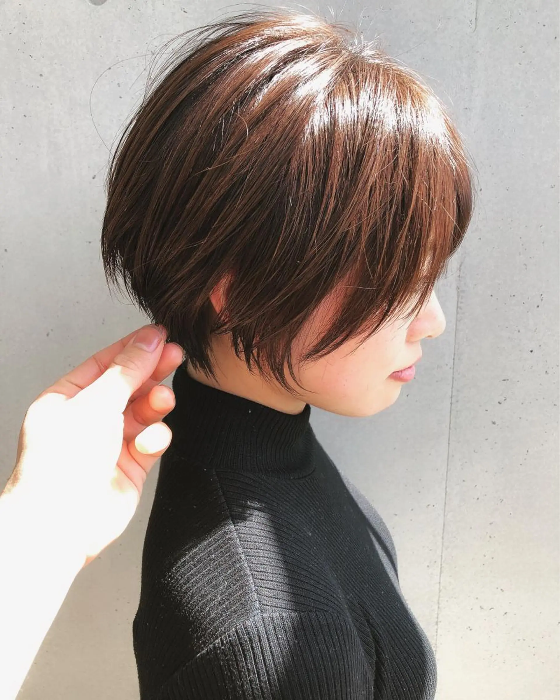 ショート ハンサムショート 丸みショート ボブ 斜めバング 伸ばしかけ ショート/ボブ🌿 柏原良亮のヘアスタイル