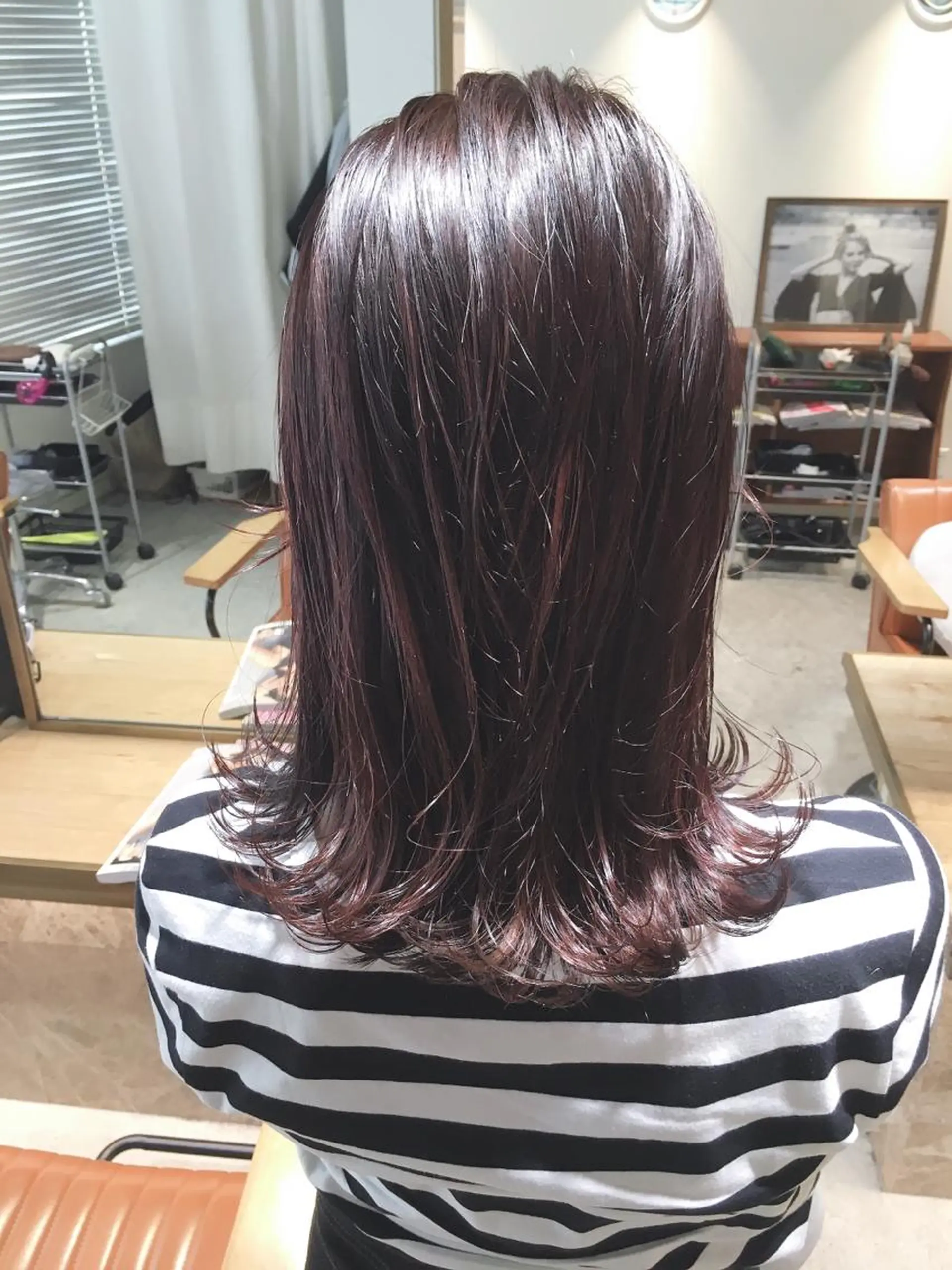 ミディアム ショートボブ ボブ ハイライト 外ハネヘア カット ヘアカラー トリートメント ヘッドスパ ヘアセット メンズツイスパ ショートフクヤマシンのヘアスタイル