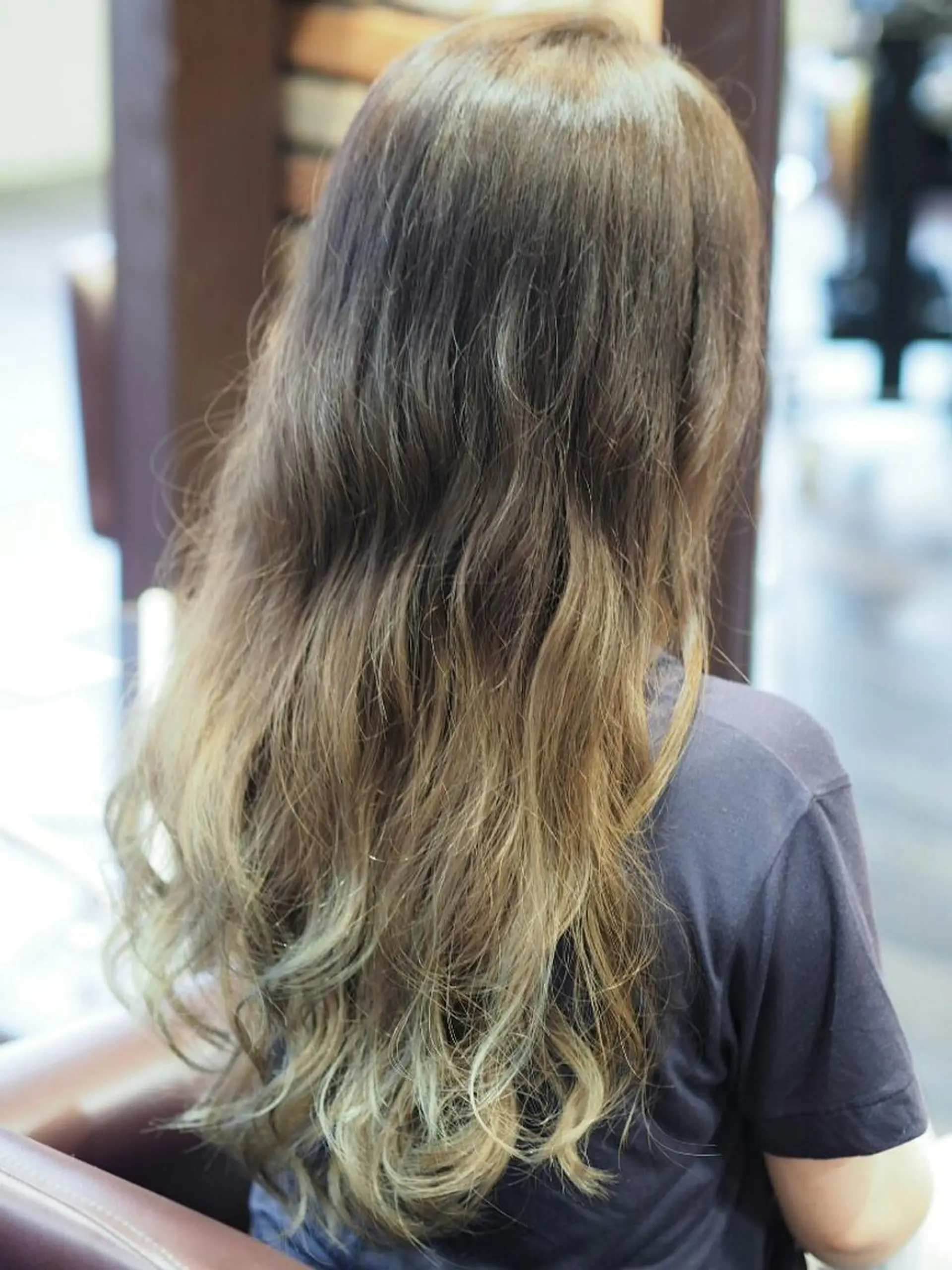 ロング カラー グラデーションカラー Luxian所属・辻 竜也　のヘアスタイル