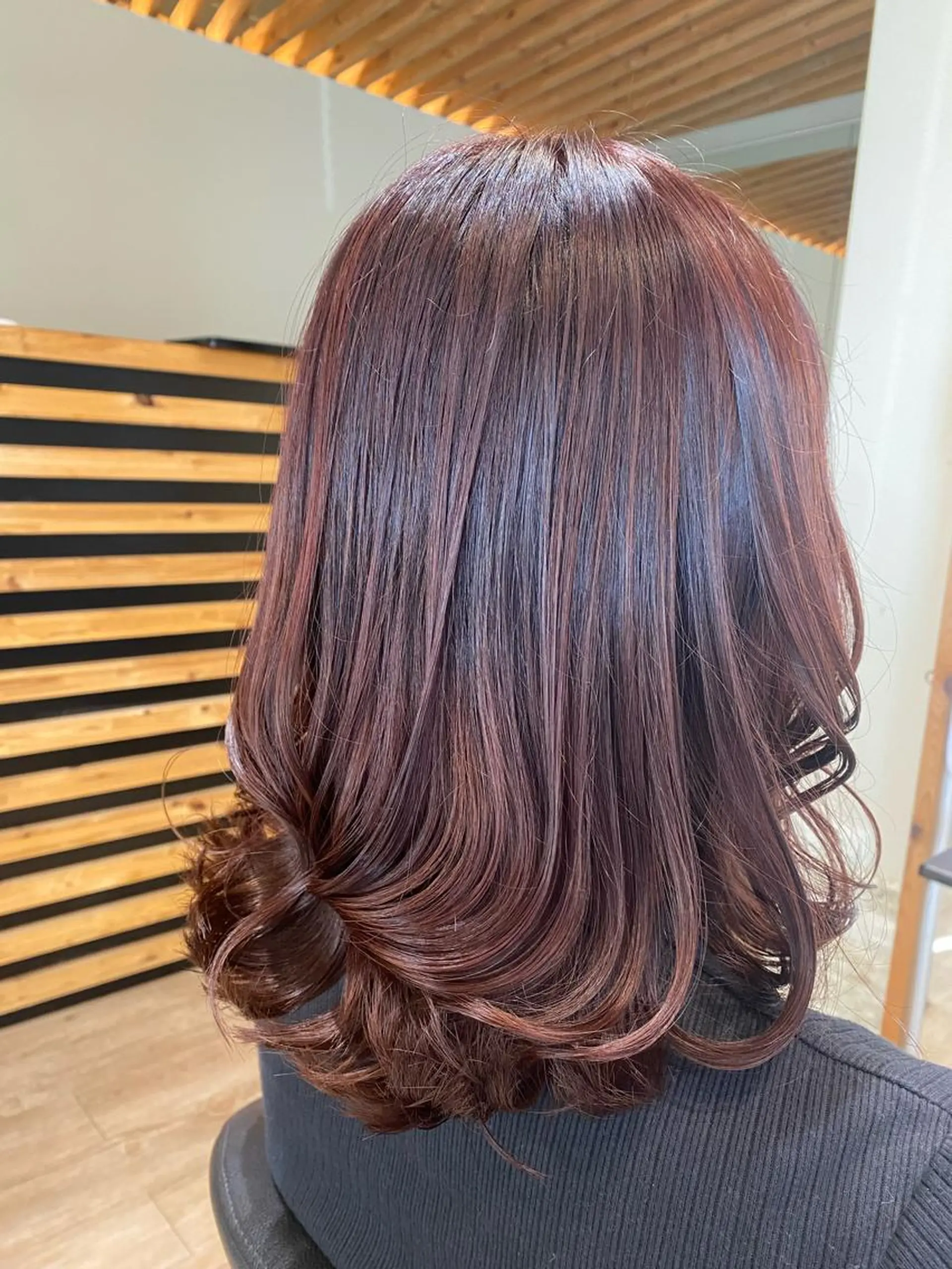 セミロング カラー カット ヘアカラー トリートメント 関口 友行のヘアスタイル