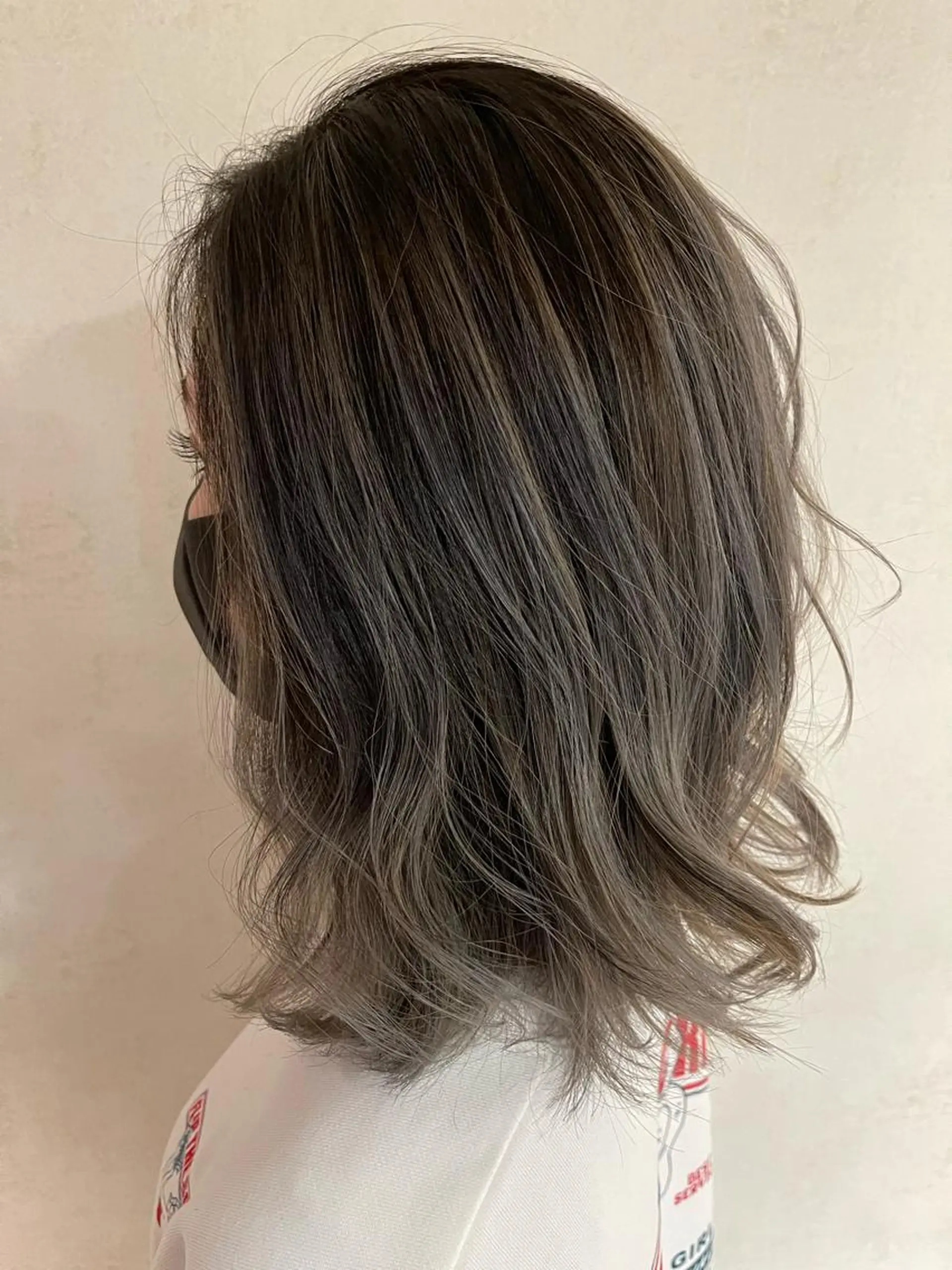 ミディアム J所属・市村 正義のヘアスタイル