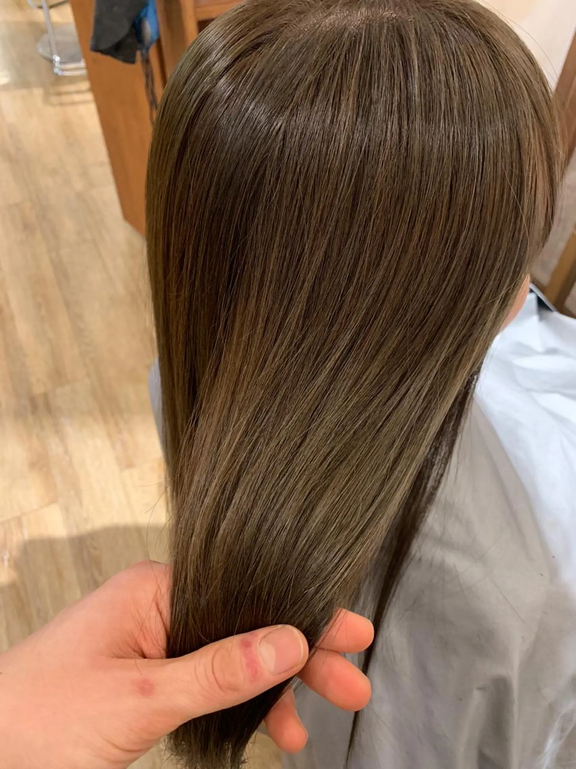 ロング カラー ベージュカラー ハイライトカラー ミルクティーベージュ ハイライト カット ヘアカラー SALOWIN(サロウィン)広島並木通り所属・田村和範/似合わせ カラー/縮毛矯正のヘアスタイル