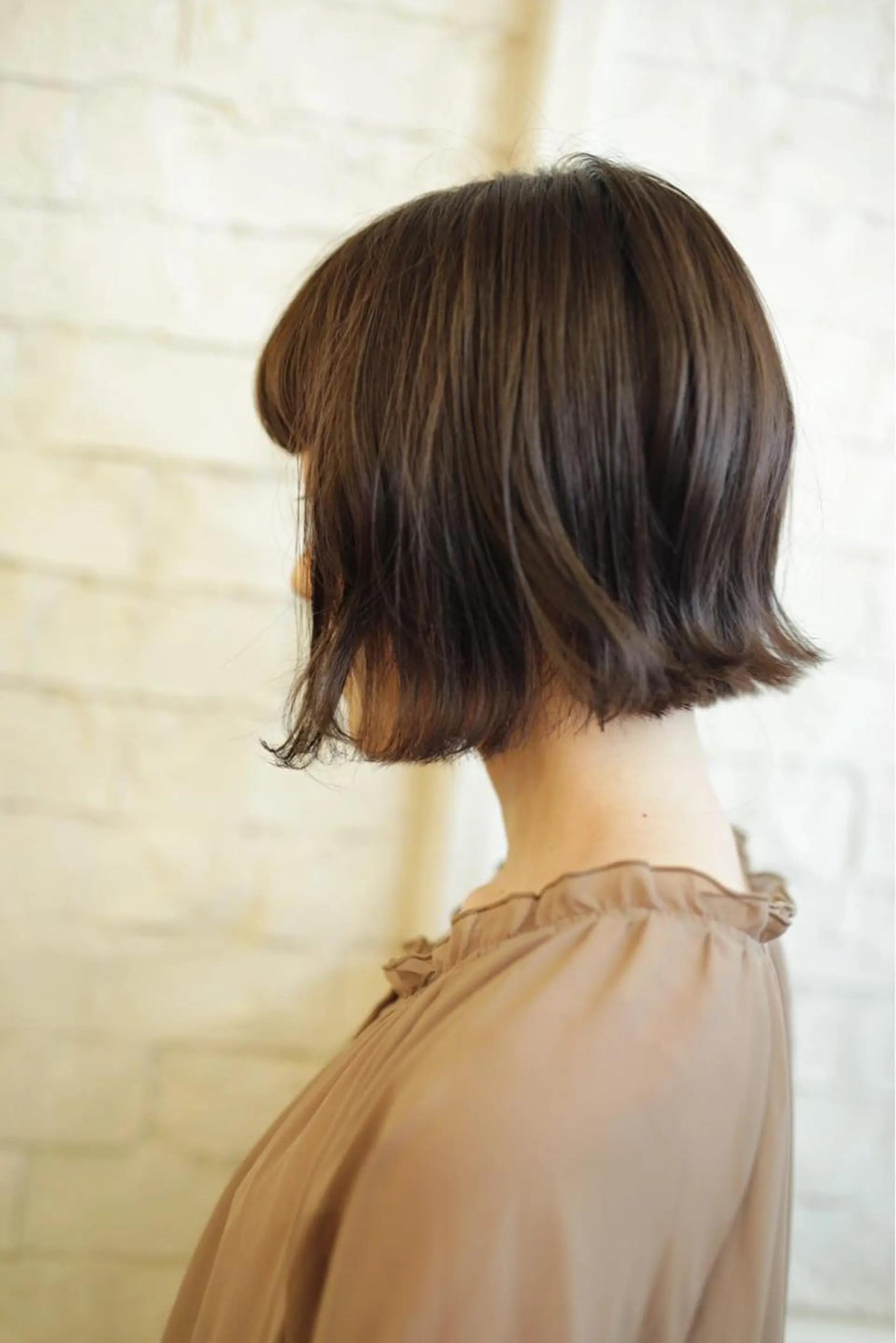 ショート 外ハネヘア カット ヘアカラー トリートメント nico 。のヘアスタイル