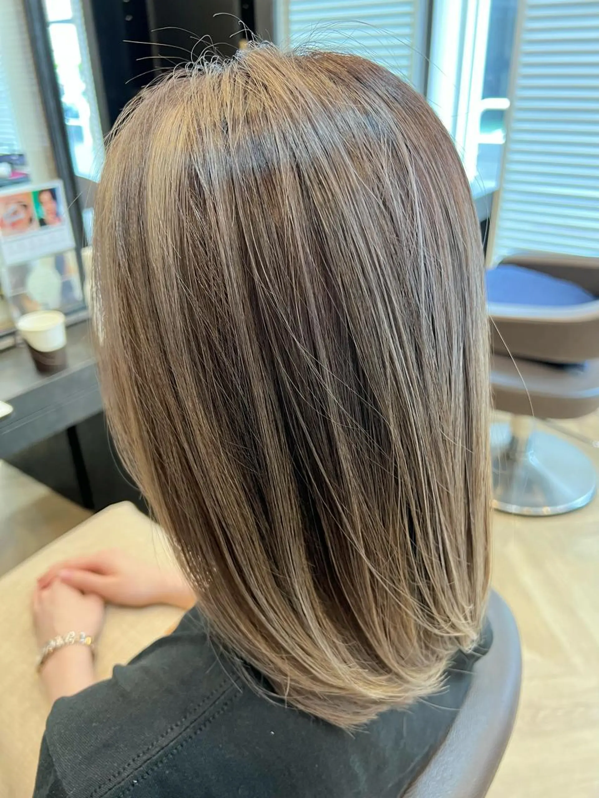 セミロング カラー ブリーチ 【fiti】 小野寺 航大のヘアスタイル