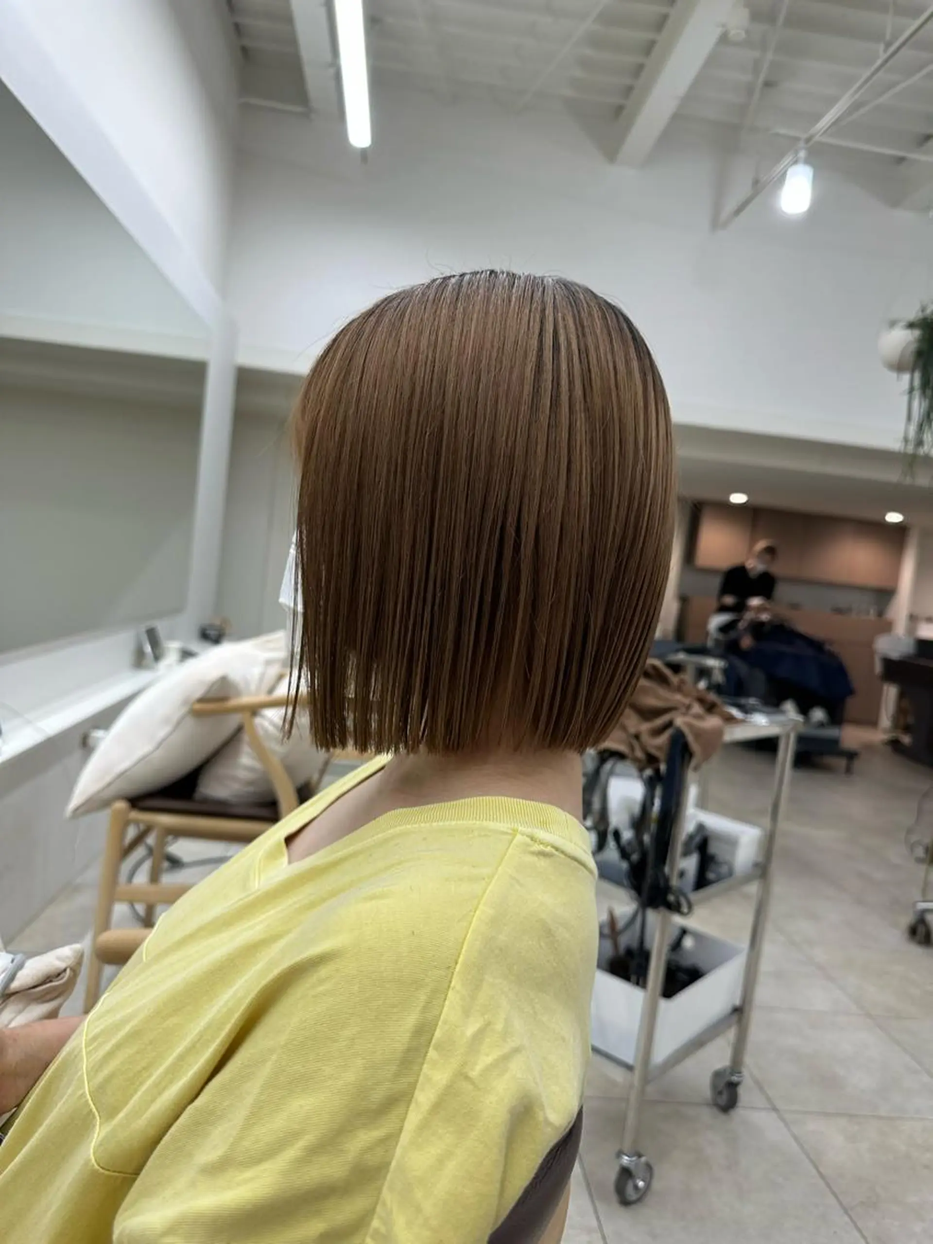 ミディアム 切りっぱなしボブ ボブ 林 莉央のヘアスタイル