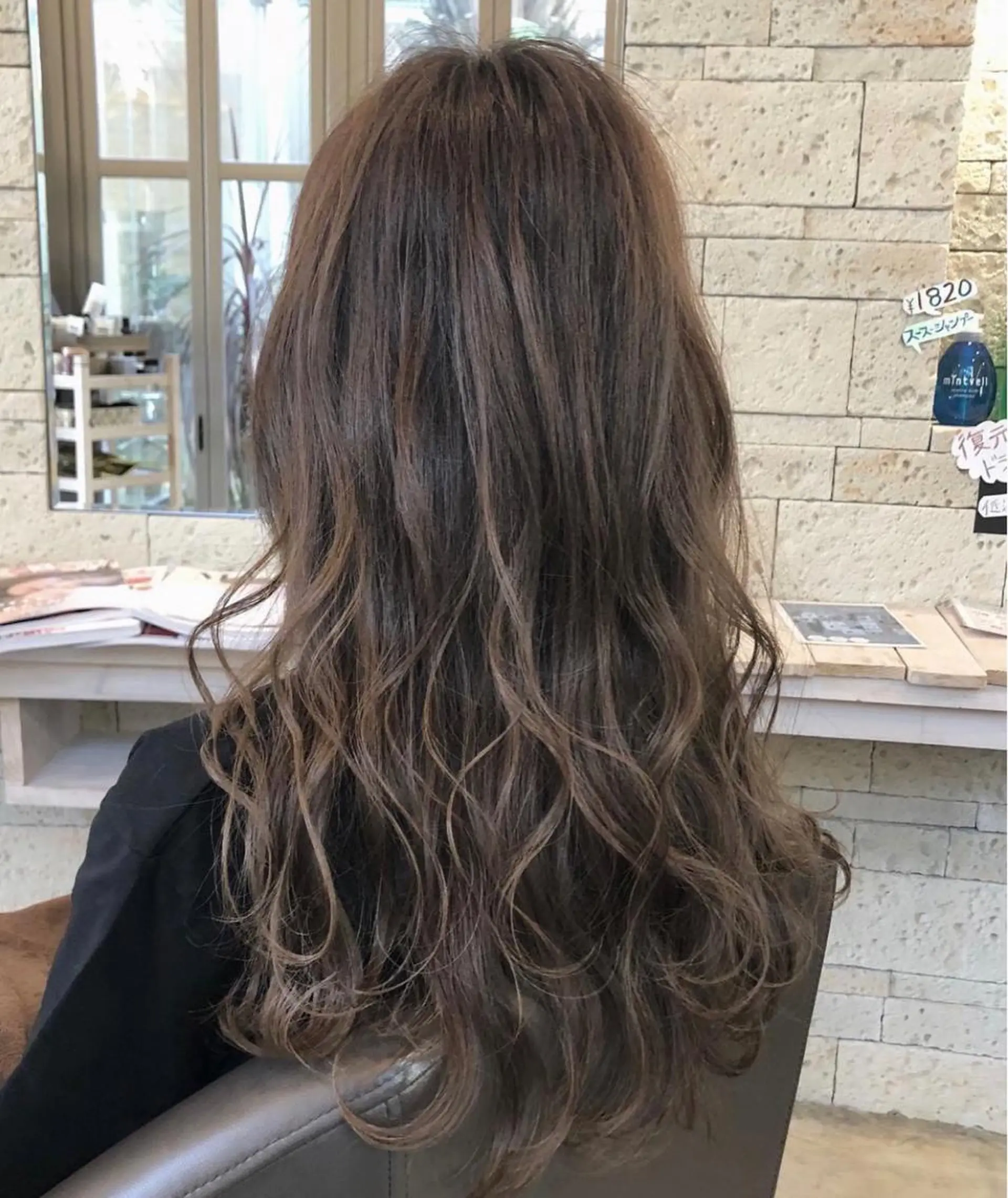 ロング ハイライト カット パーマ 小塚 和眞のヘアスタイル