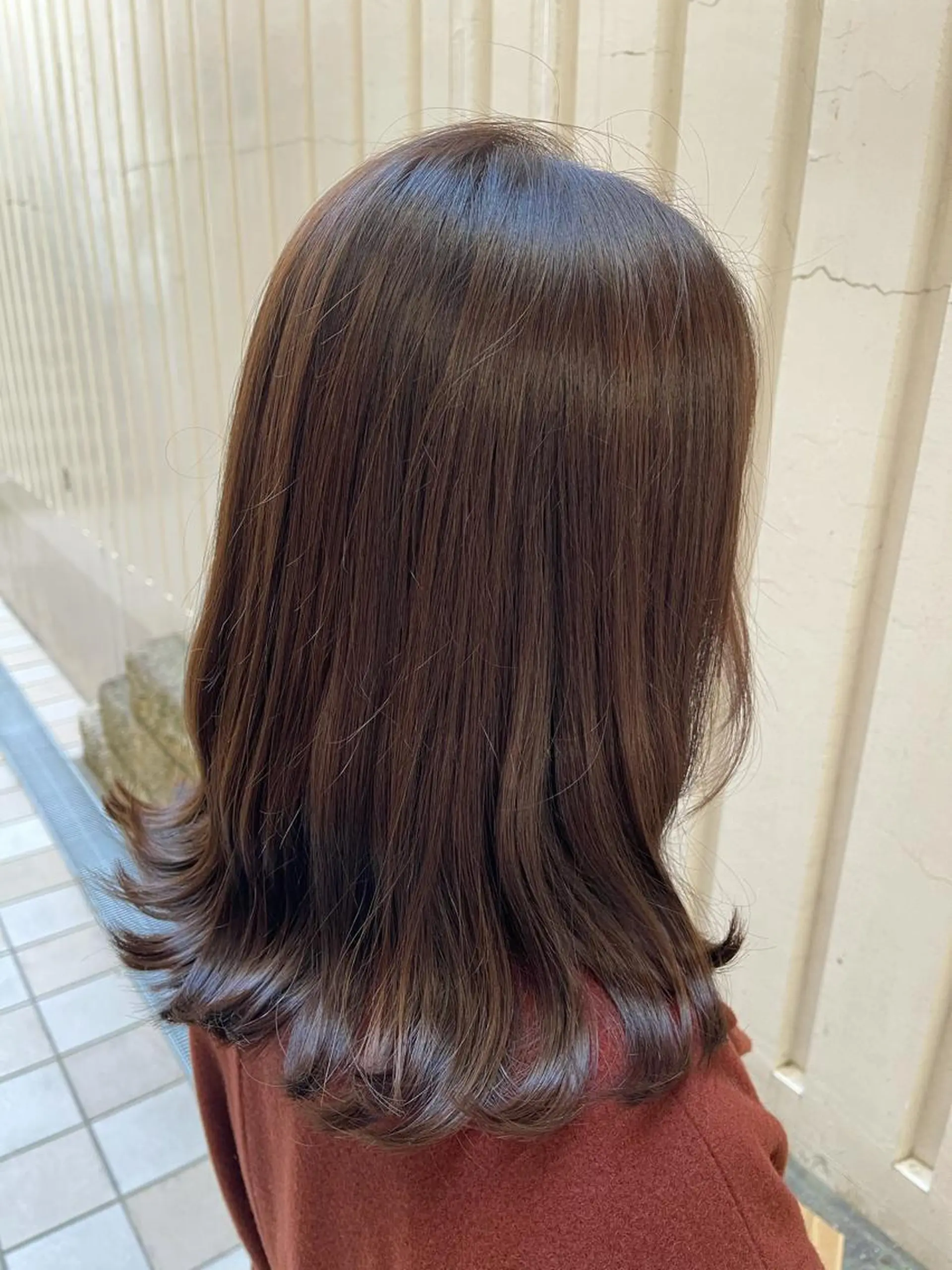 セミロング アッシュ カット ヘアカラー トリートメント antica YOSHIのヘアスタイル