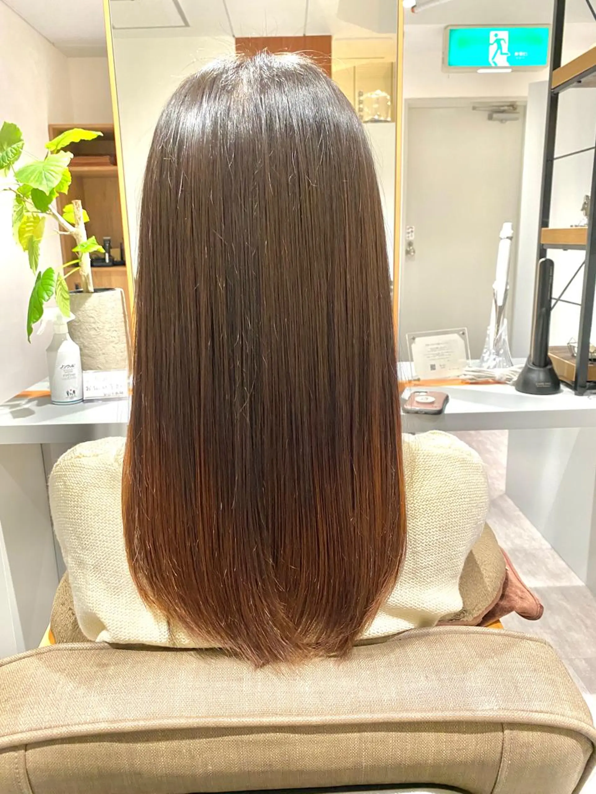 ロング Lond luce心斎橋【ロンドルーチェ】所属・🌟髪質改善 店長　鈴木佑弥🌟のヘアスタイル
