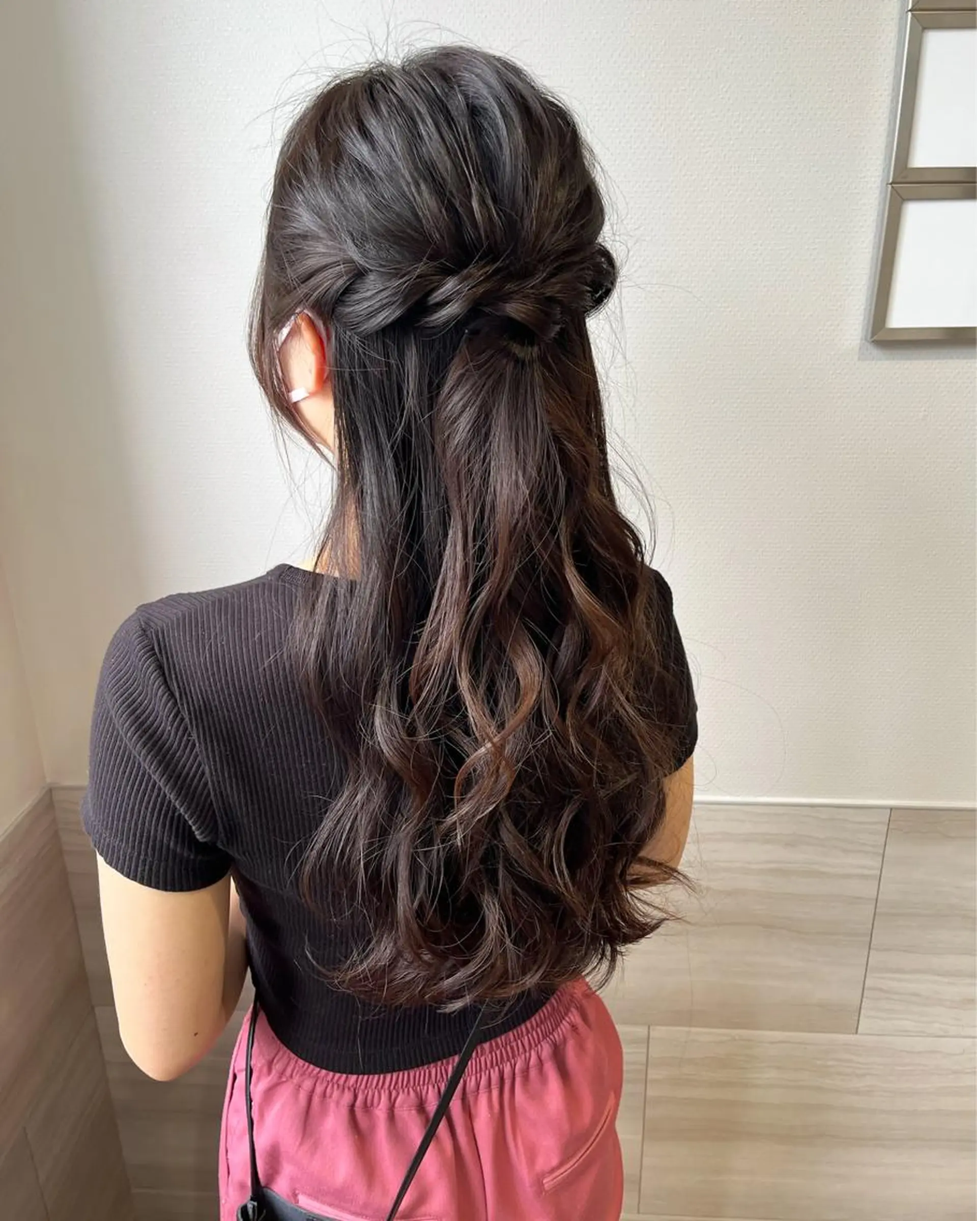 ロング ヘアアレンジ ハーフアップ tomida yukiのマツエク・マツパデザイン