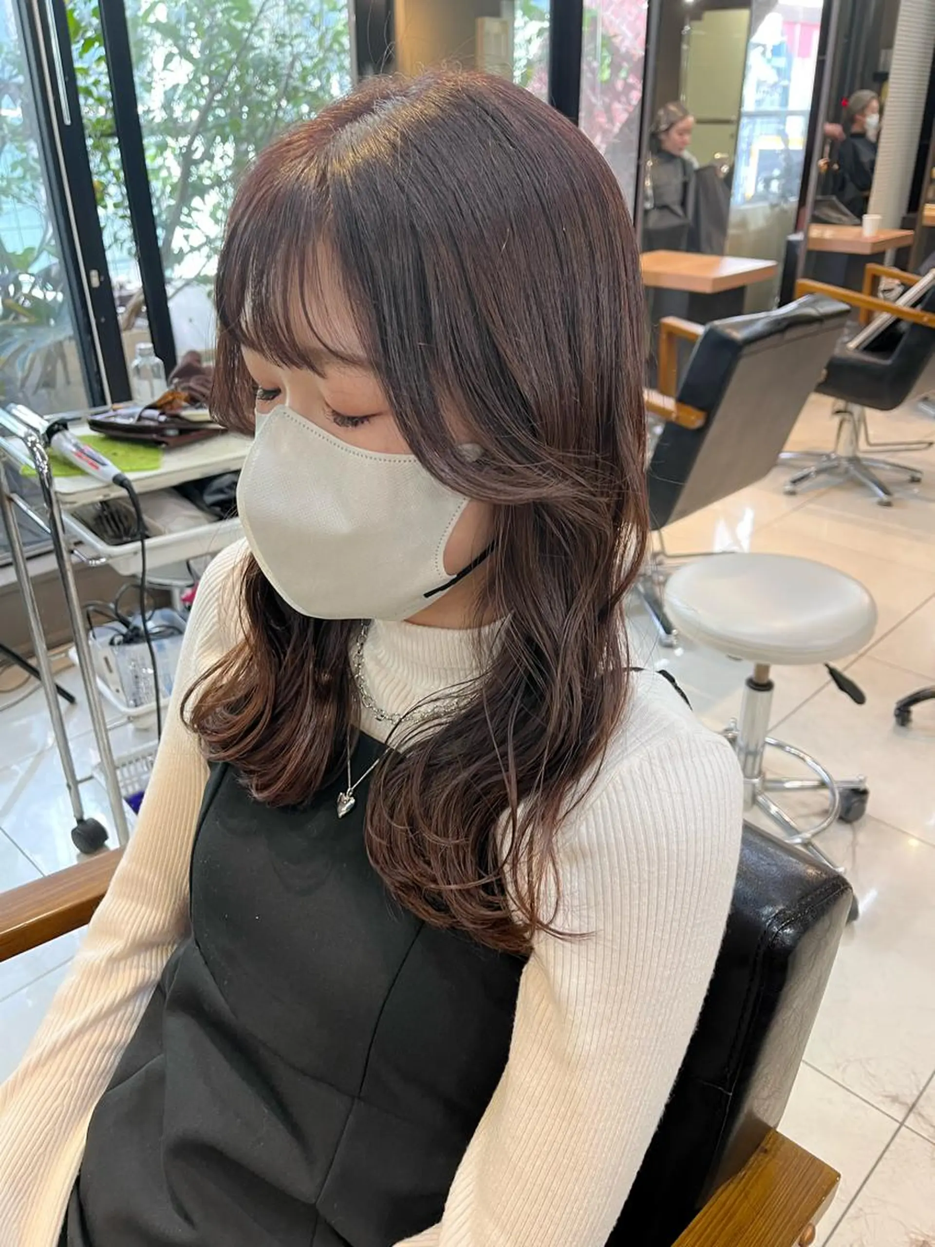 ロング カラー ヘアアレンジ メンズ マツエク・マツパ アイブロウ ブラウンカラー ピンクカラー ピンクブラウン カラーマツエク GO TODAY SHAiRE SALON所属・透明感カラー🤎 ゆりのヘアスタイル